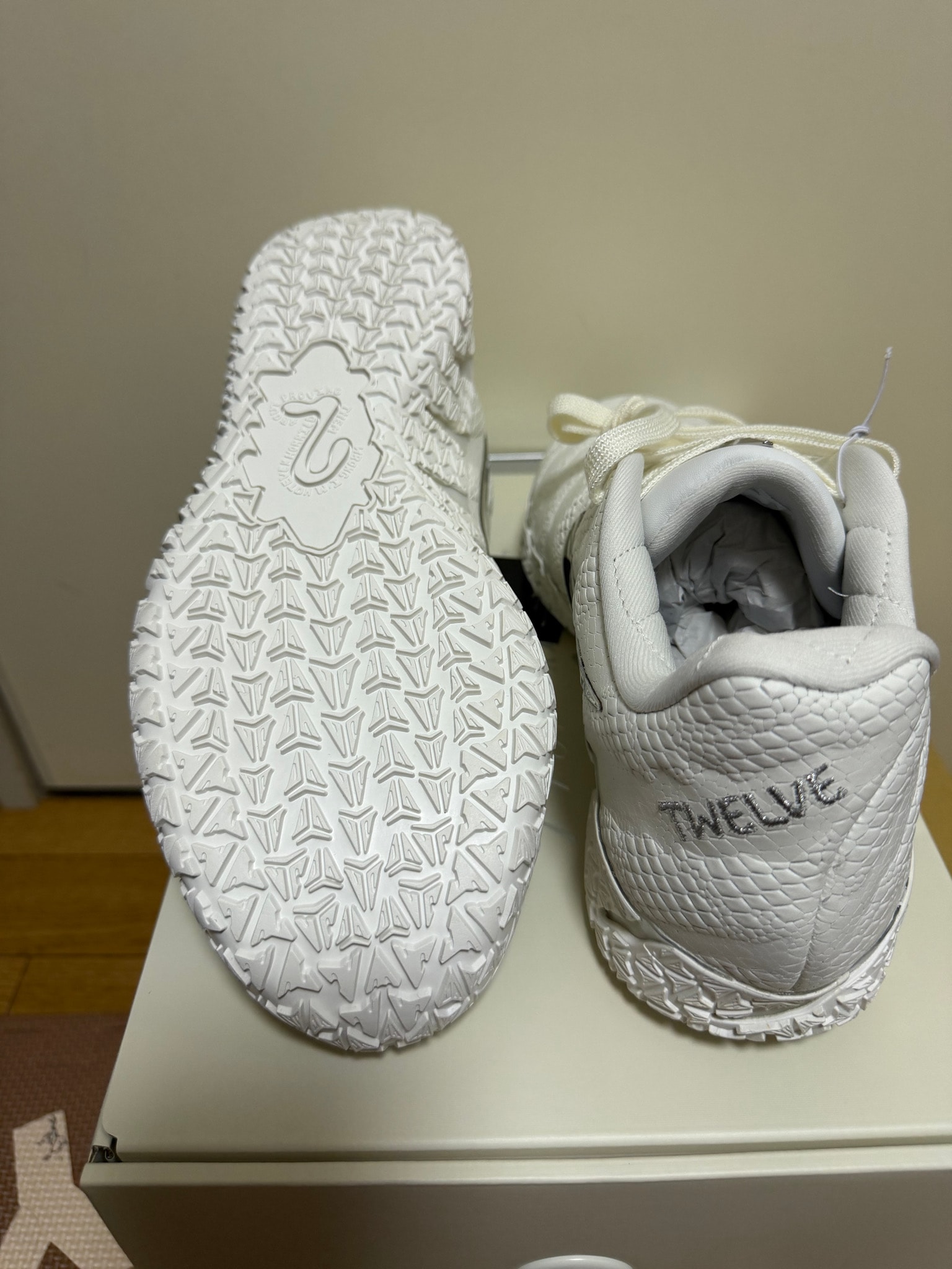A+ (新品・未使用(ワケあり))】ナイキ ジャ3 