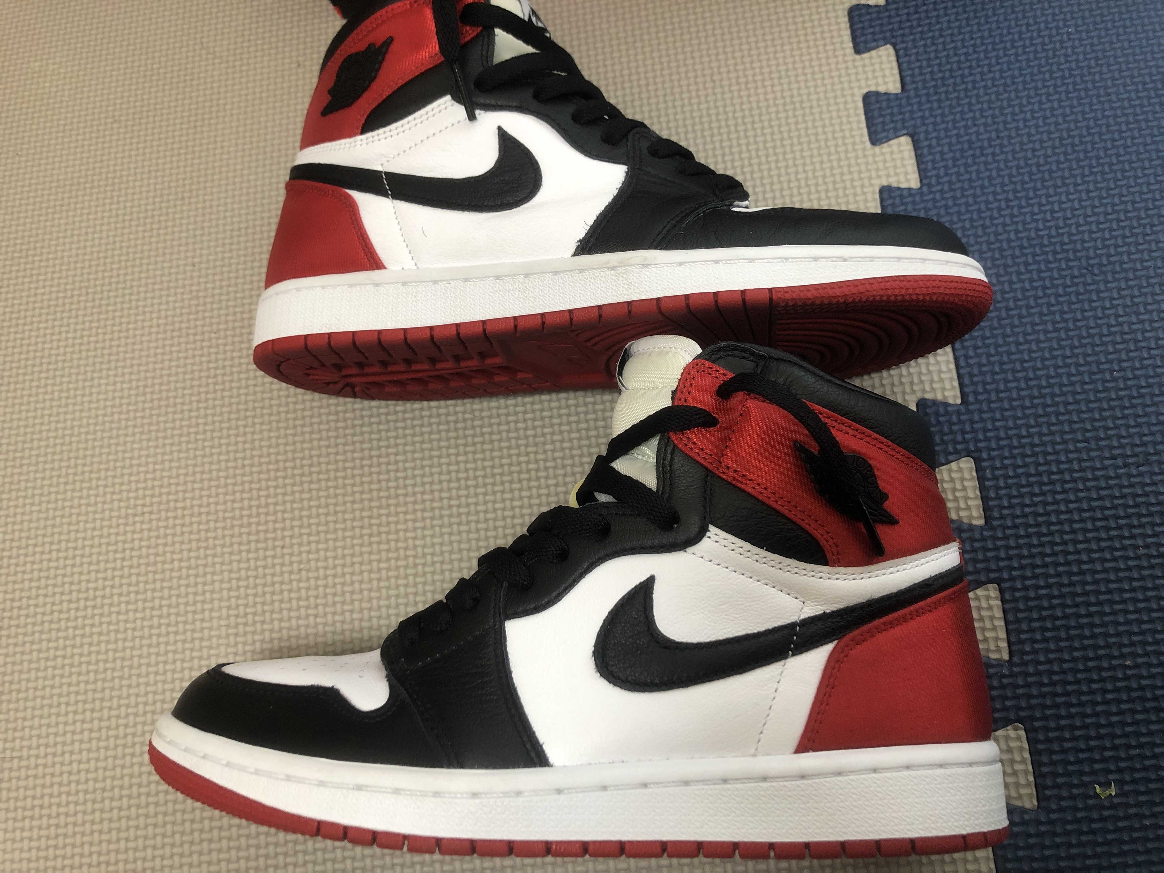 Nike Women's Air Jordan 1 Retro High "Satin Black Toe"
