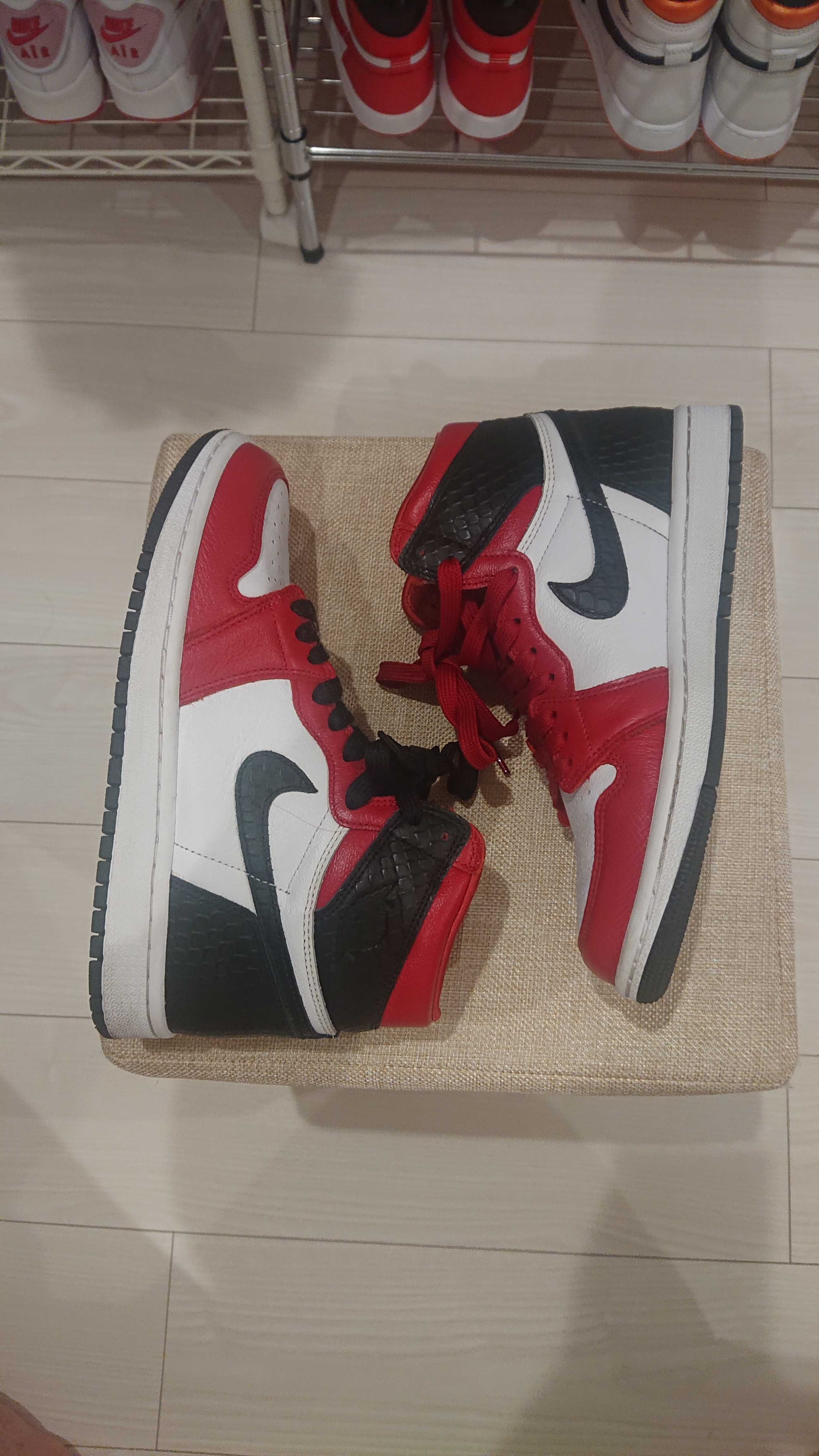 Nike Women's Air Jordan 1 High OG "Satin Red"