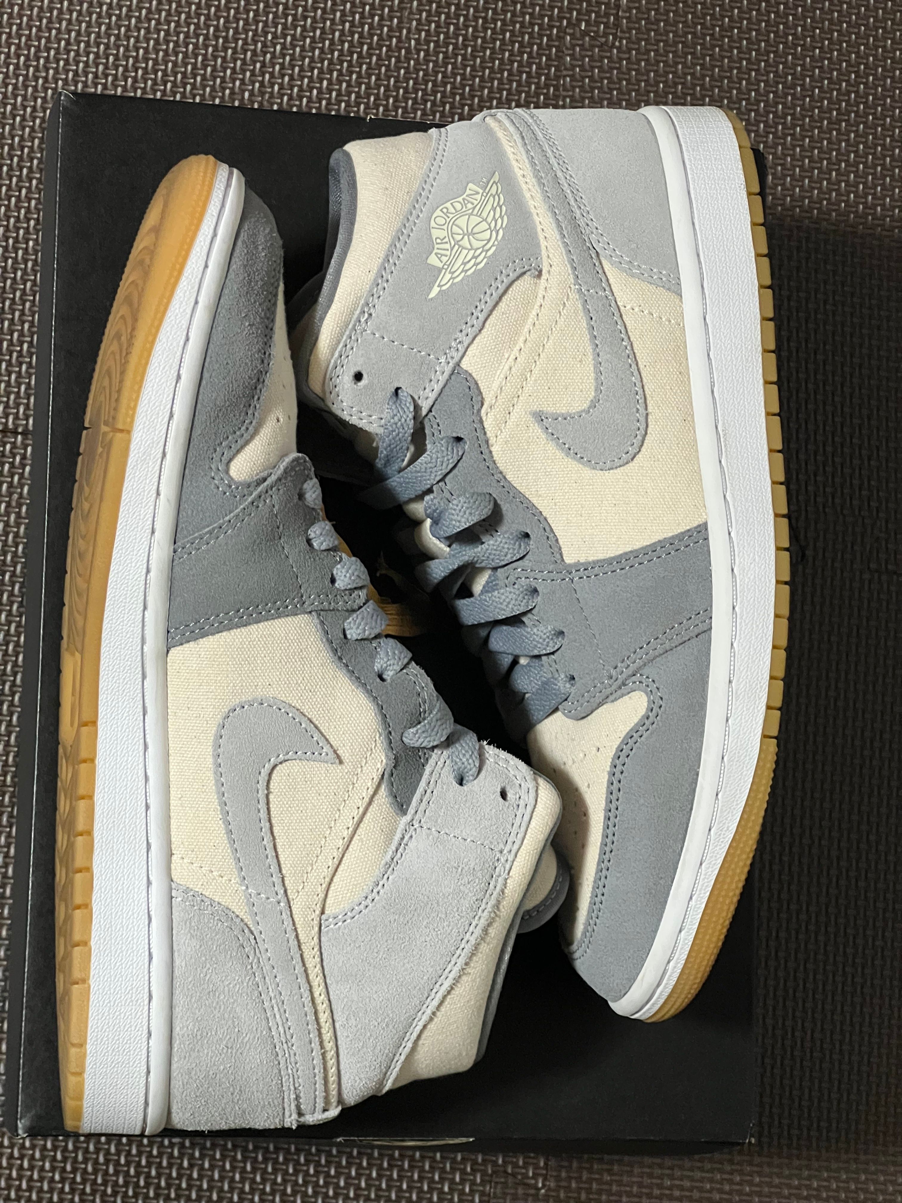 Nike Air Jordan 1 Mid SE "Coconut Milk/Particle Grey"