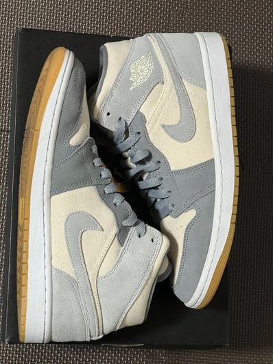 Nike Air Jordan 1 Mid SE "Coconut Milk/Particle Grey"