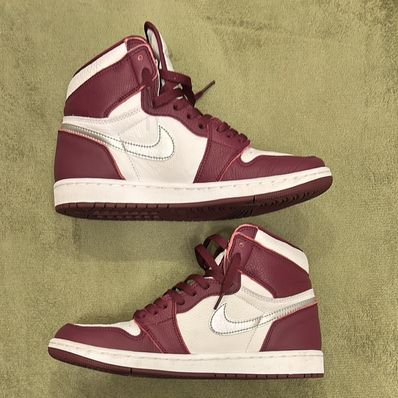 Nike Air Jordan 1 High OG "Bordeaux"