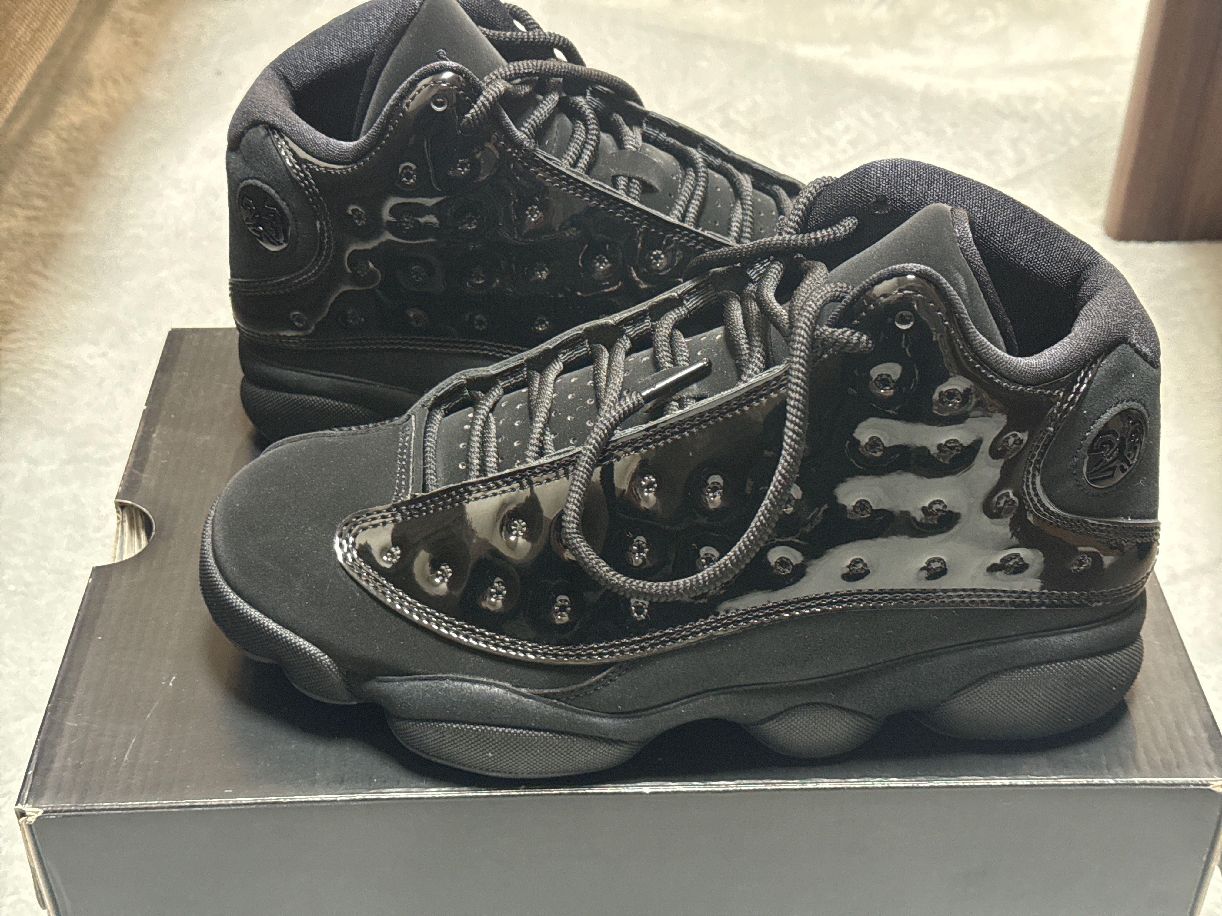 Nike Air Jordan 13 Retro "Cap and Gown"