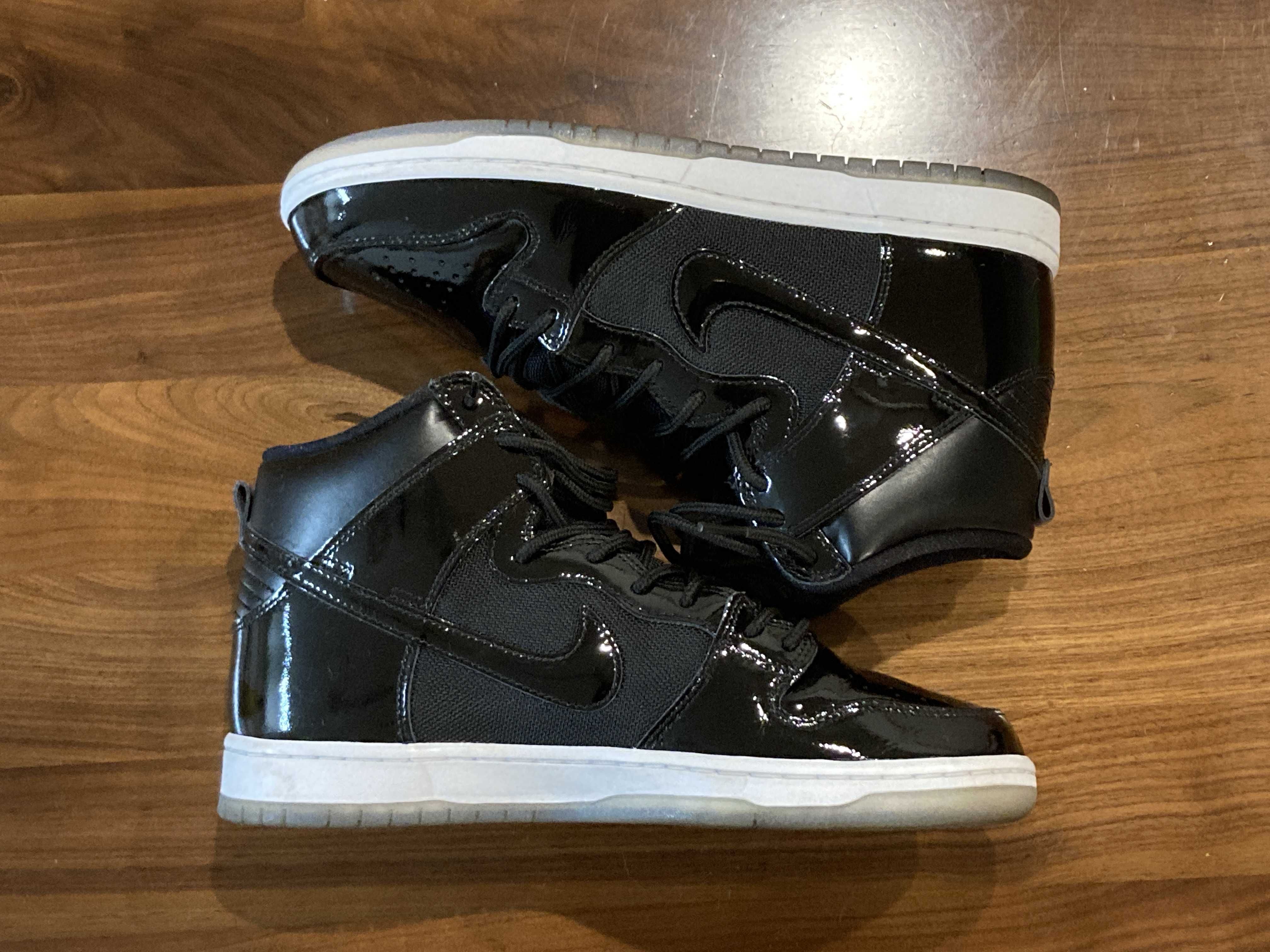 Nike SB Dunk High "Space Jam"