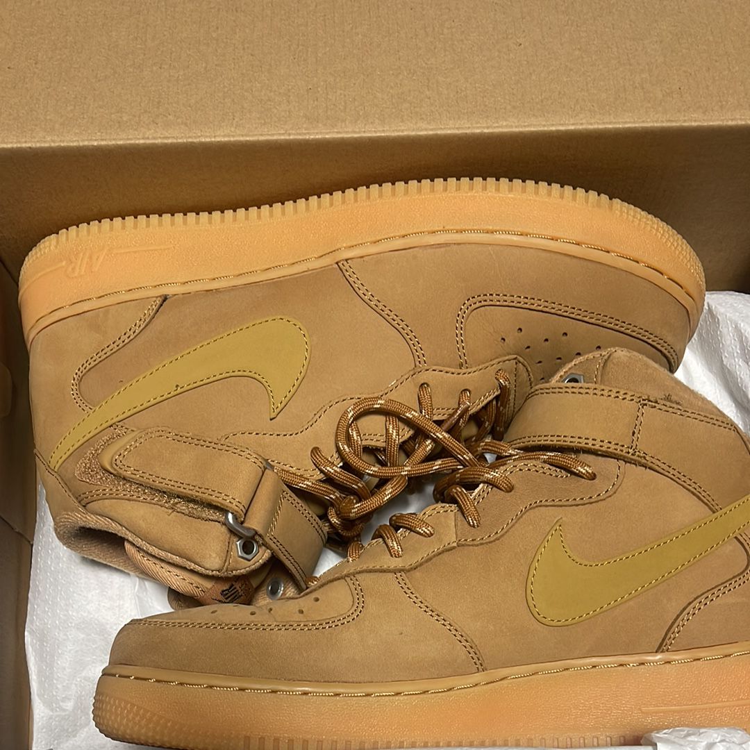 Nike Air Force 1 Mid "Flax"