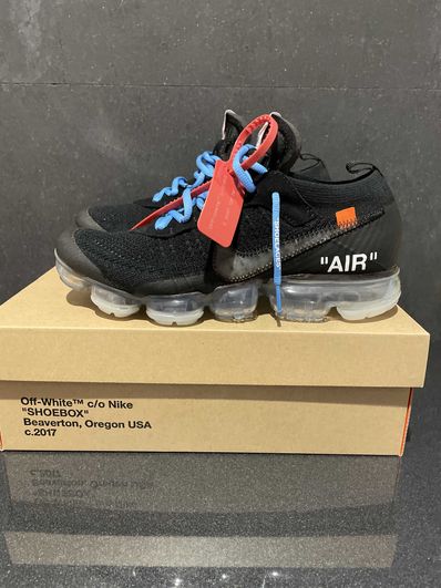 Off-White × Nike Air Vapormax "Black/Total Orange/Clear"