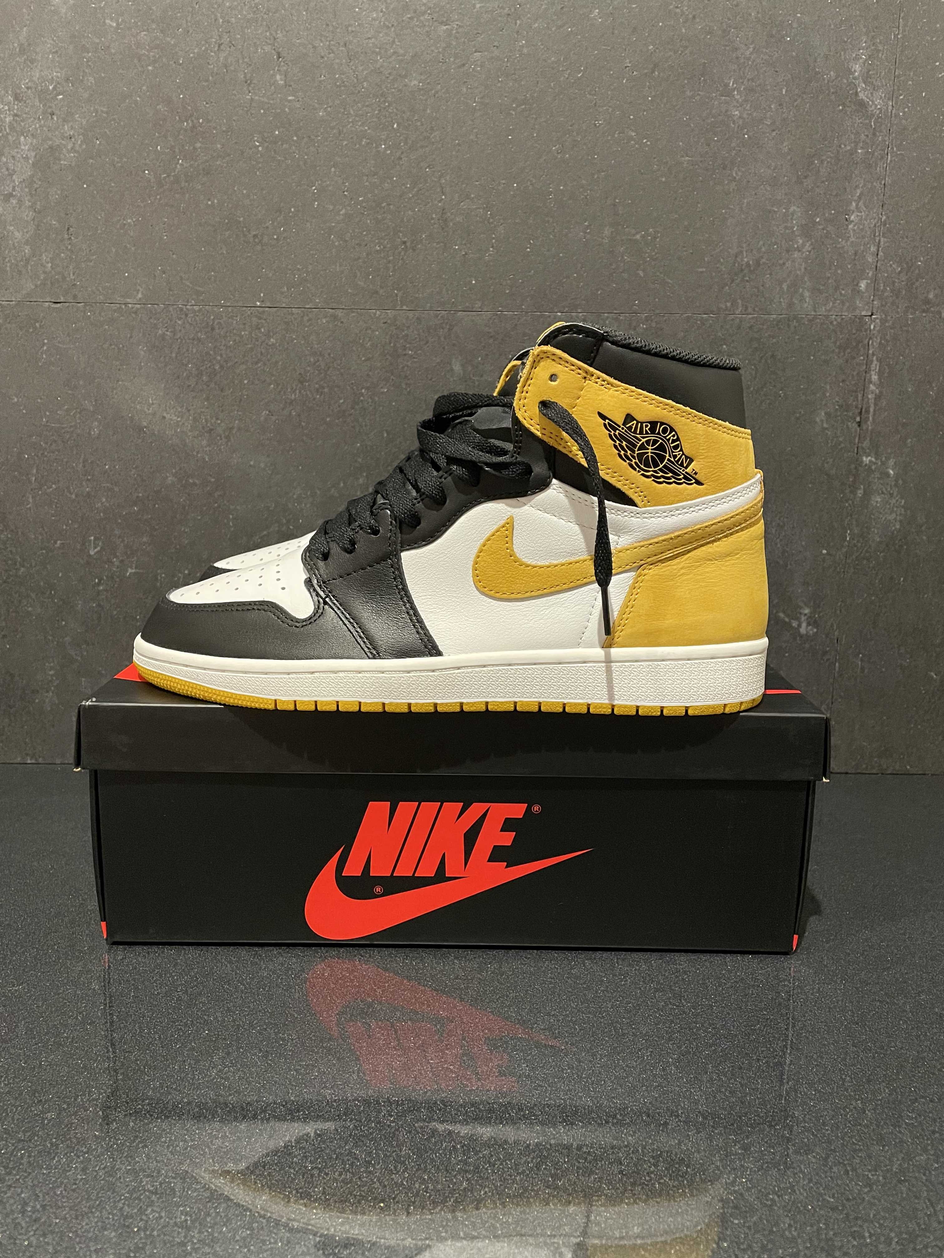 Nike Air Jordan 1 Retro High OG "Black Toe/Yellow Ochre"