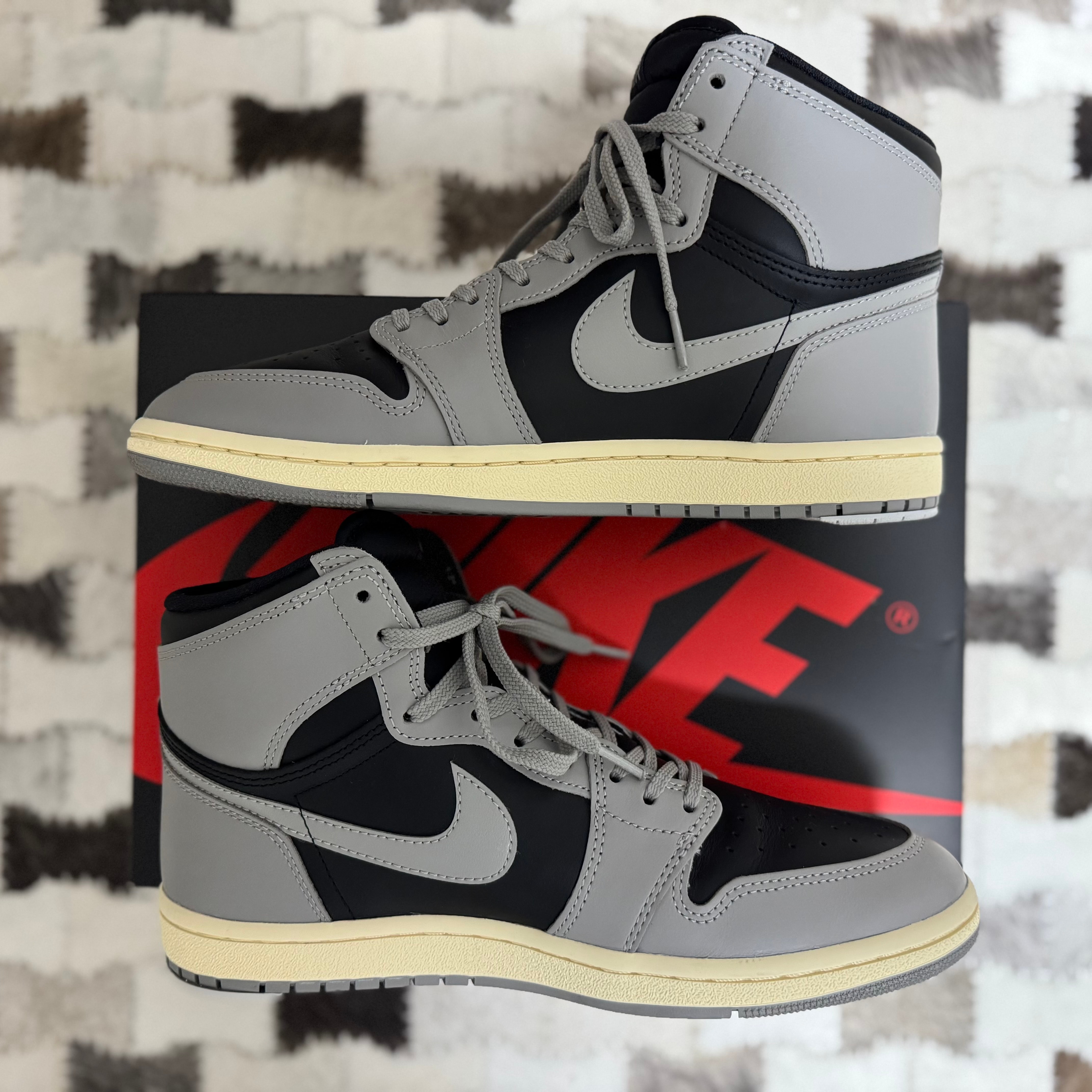 Nike Air Jordan 1 High '85 "Reverse Shadow"