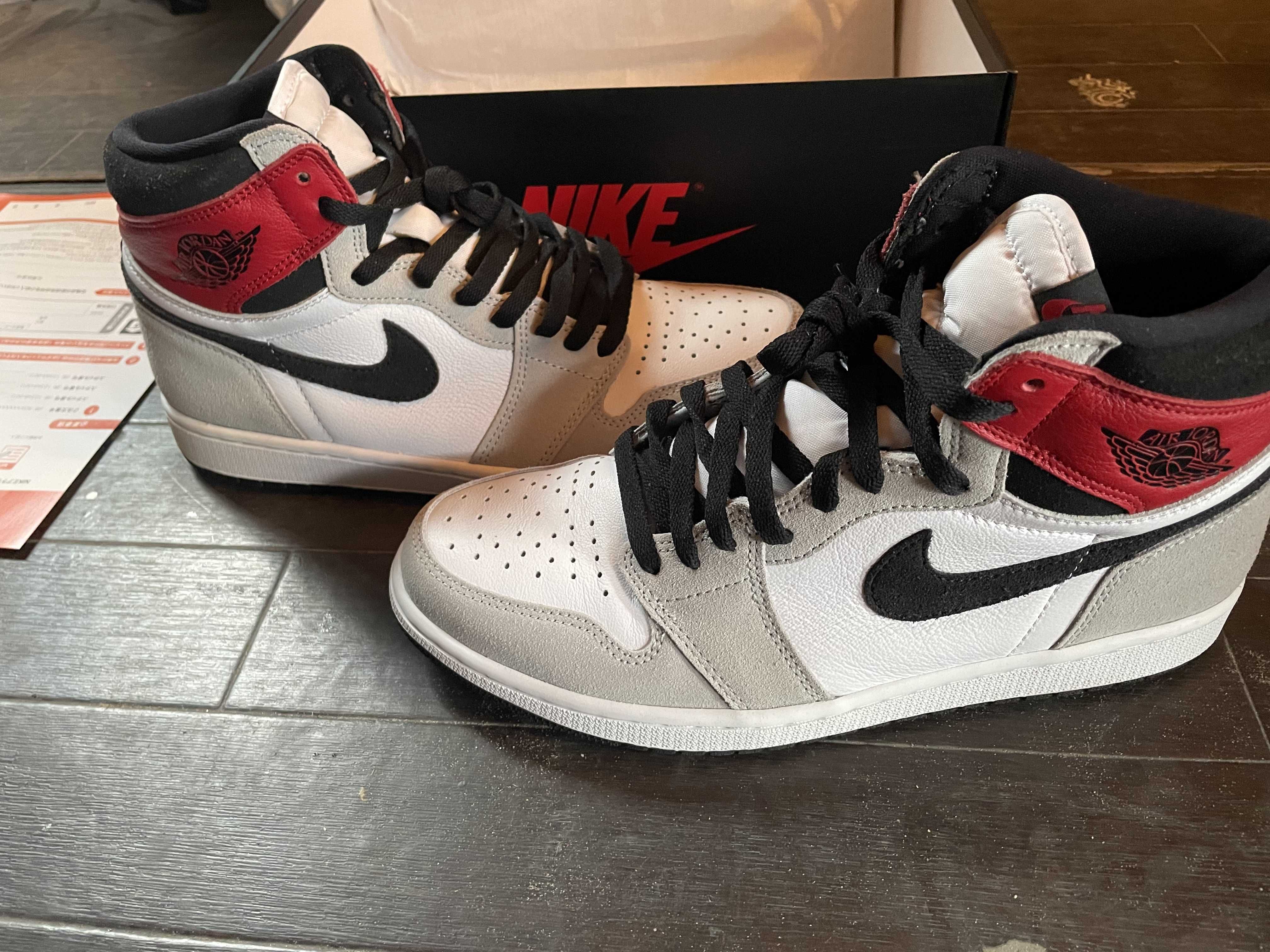 Nike Air Jordan 1 High OG "White/Black/Light Smoke Grey"