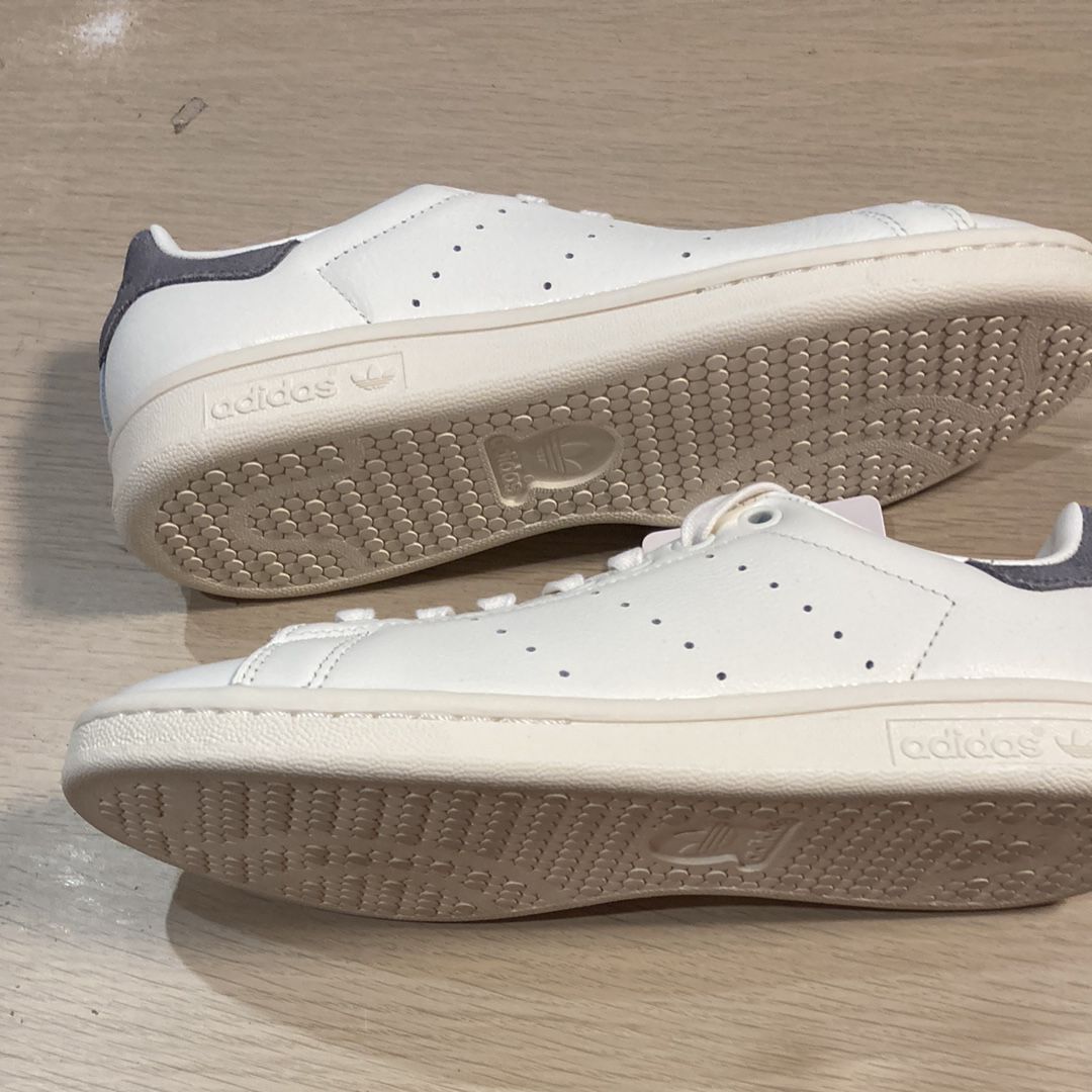 adidas Stan Smith "Core White/Off White/Pantone"