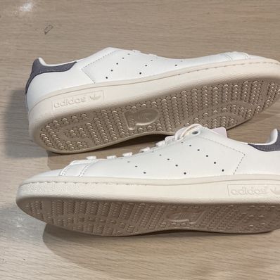 adidas Stan Smith "Core White/Off White/Pantone"