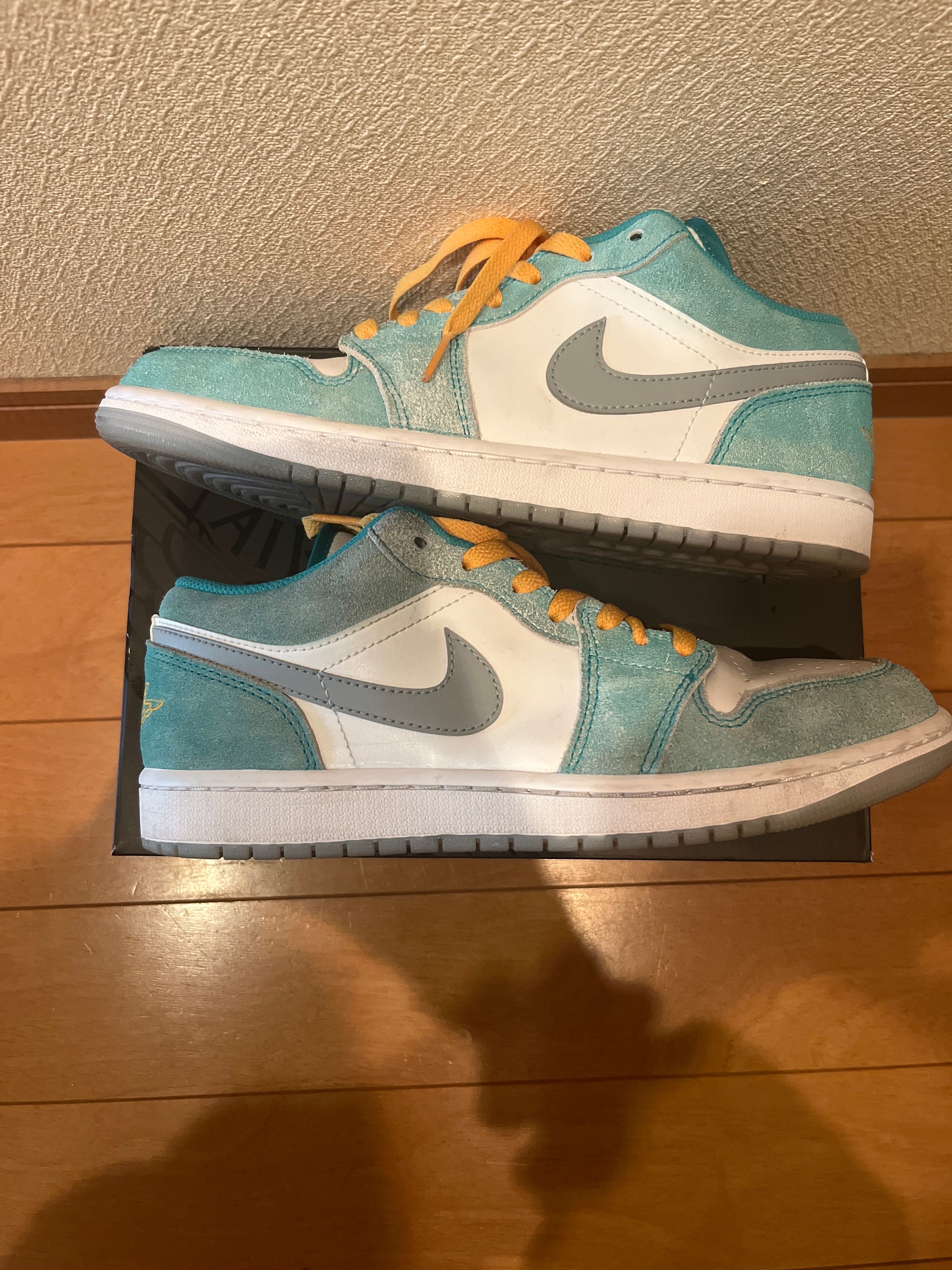 Nike Air Jordan 1 Low SE "New Emerald"