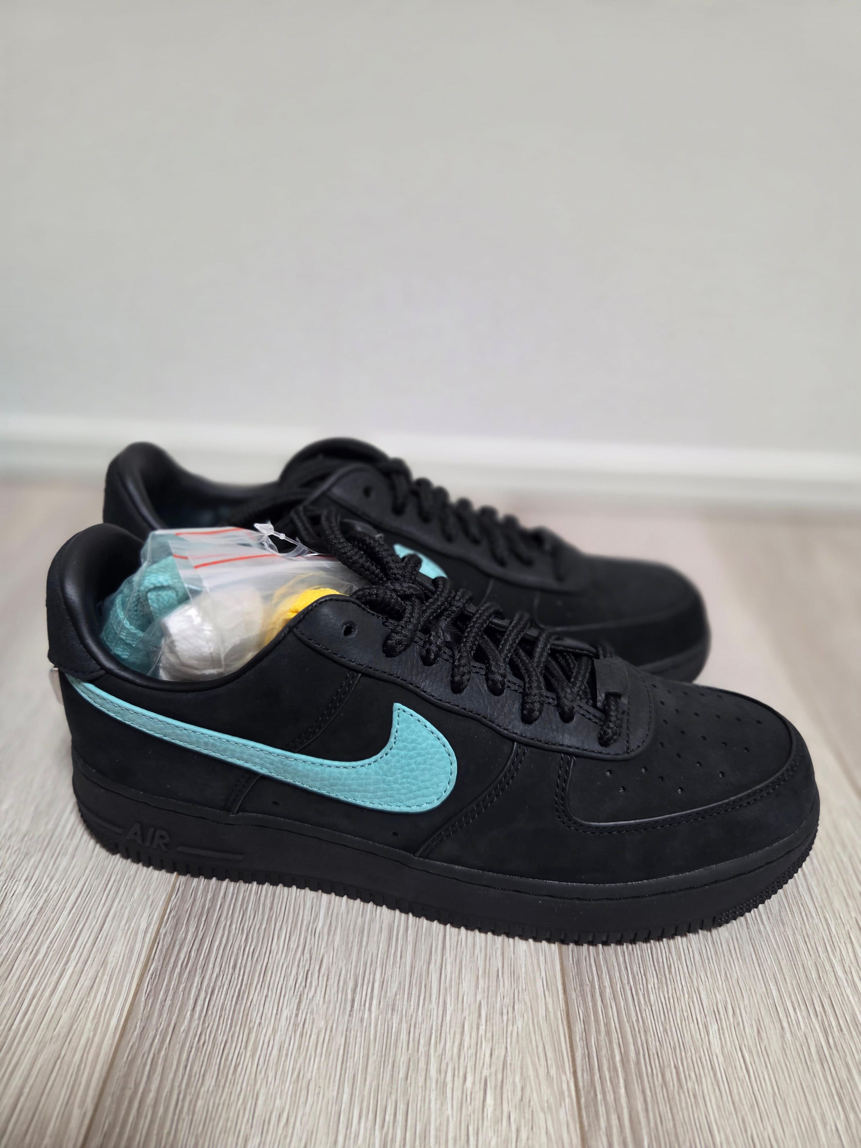 Tiffany & Co. × Nike Air Force 1 Low "1837"