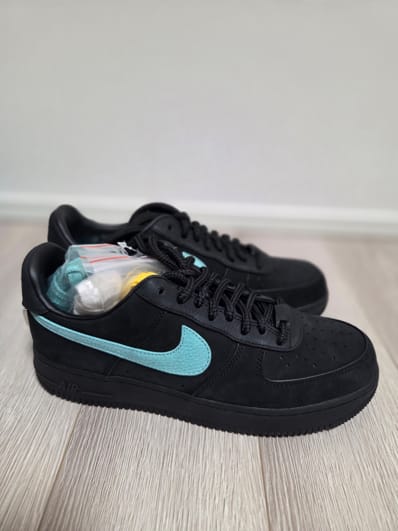 Tiffany & Co. × Nike Air Force 1 Low "1837"