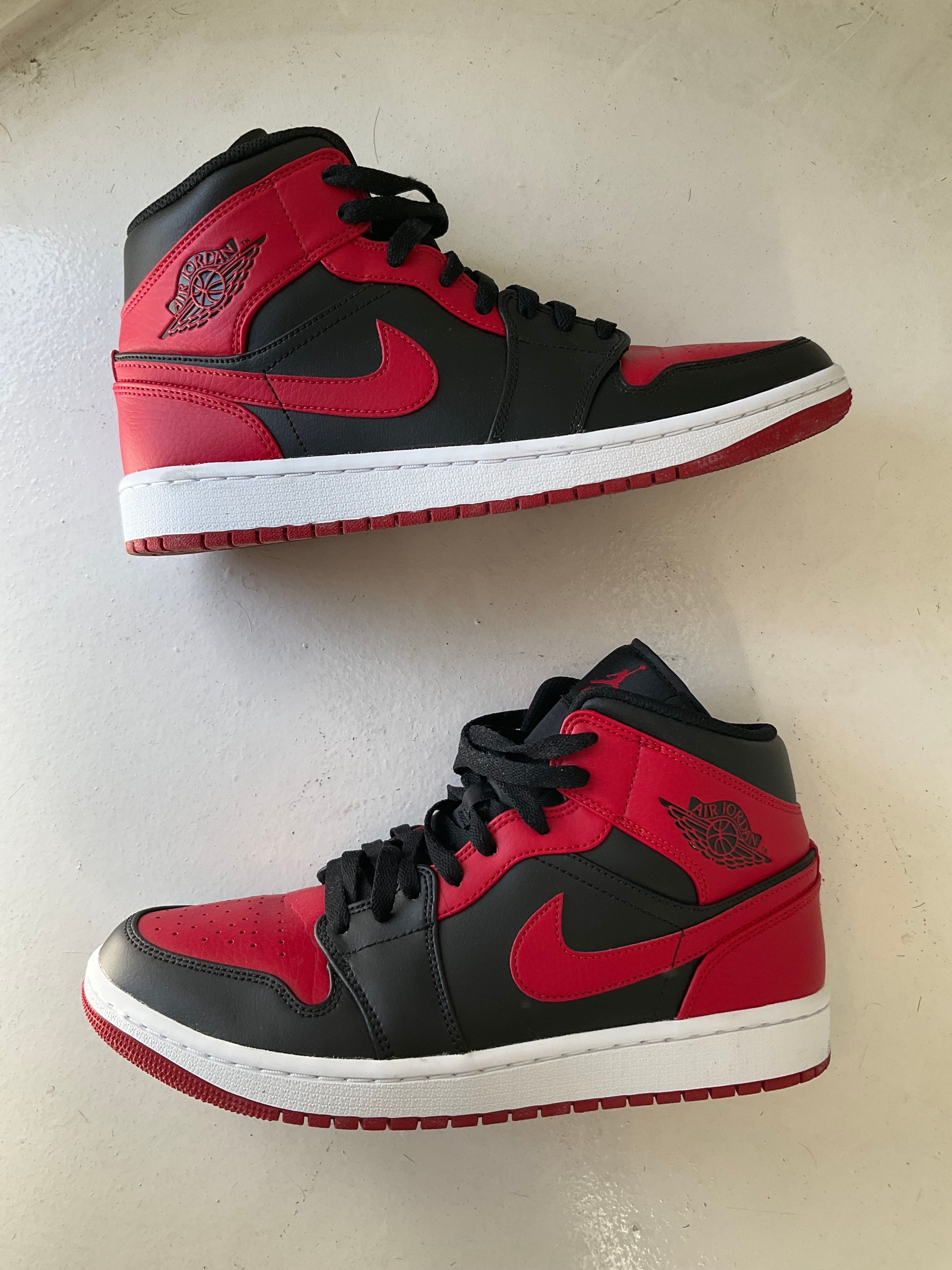 Nike Air Jordan 1 Mid "Bred"