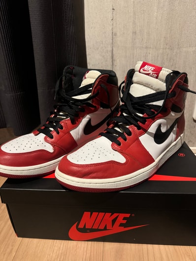 Nike Air Jordan 1 Retro High "Chicago" (2015)