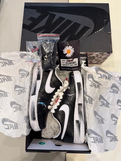PEACEMINUSONE × Nike Air Force 1 Low Para Noise "Black" / G-DRAGON