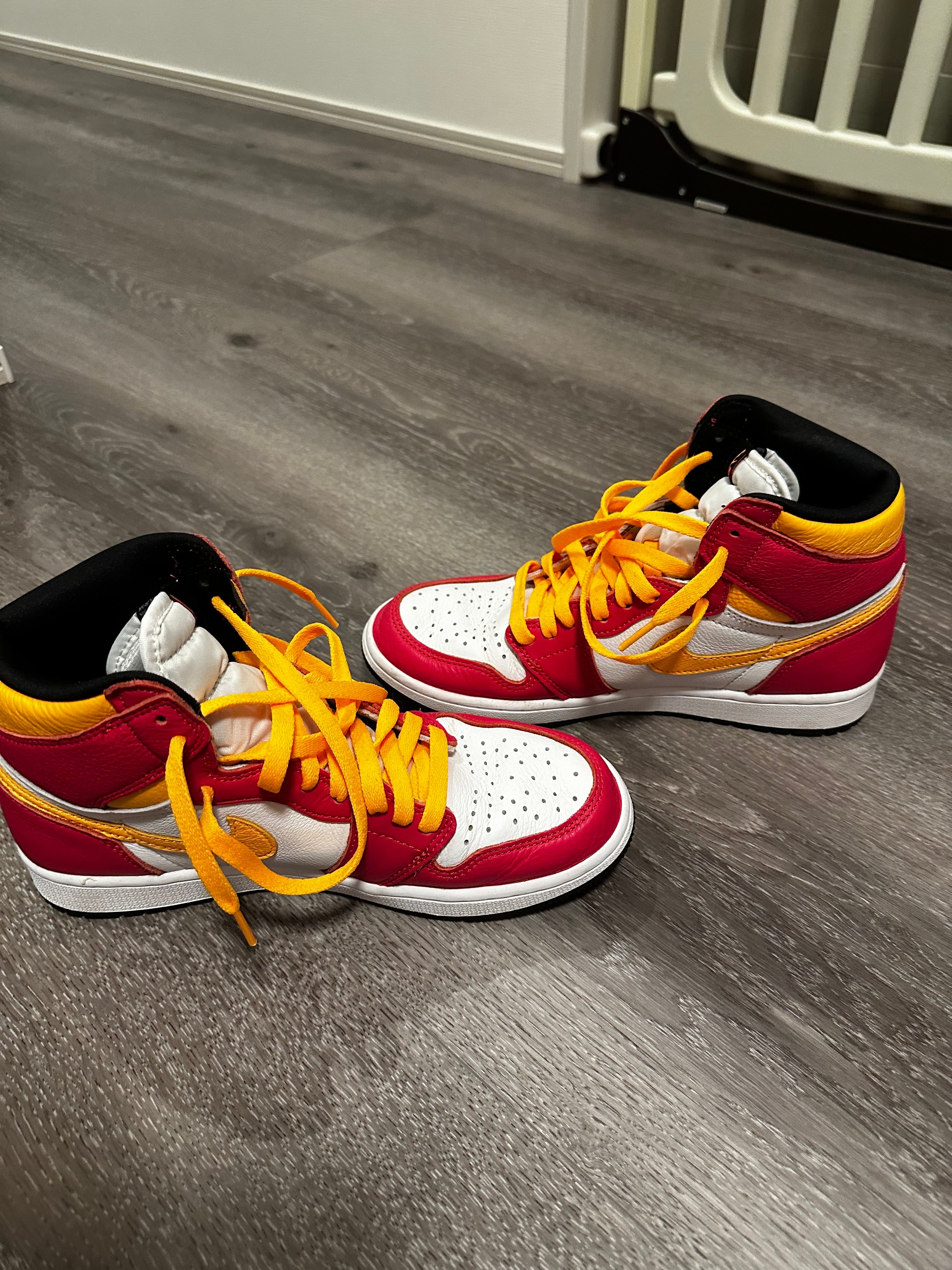 Nike Air Jordan 1 High OG "Light Fusion Red"