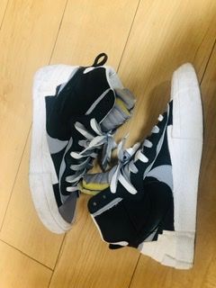 sacai × NIKE BLAZER MID "BLACK/WOLF GREY/WHITE"