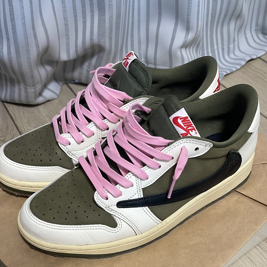 Travis Scott × Nike Air Jordan 1 Low OG SP "Reverse Olive"