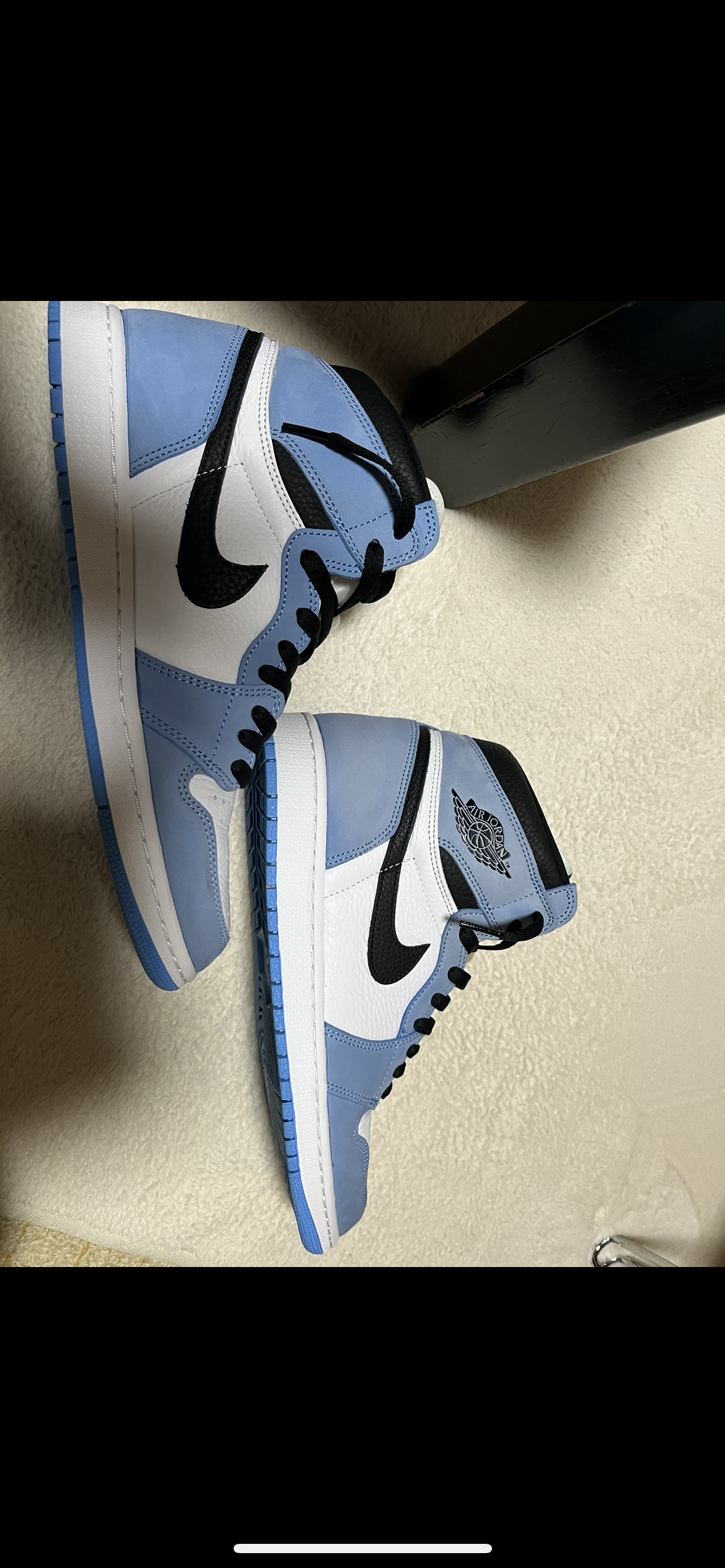Nike Air Jordan 1 High OG "University Blue"