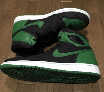 Nike Air Jordan 1 Retro High OG "Black/Pine Green" (2020)