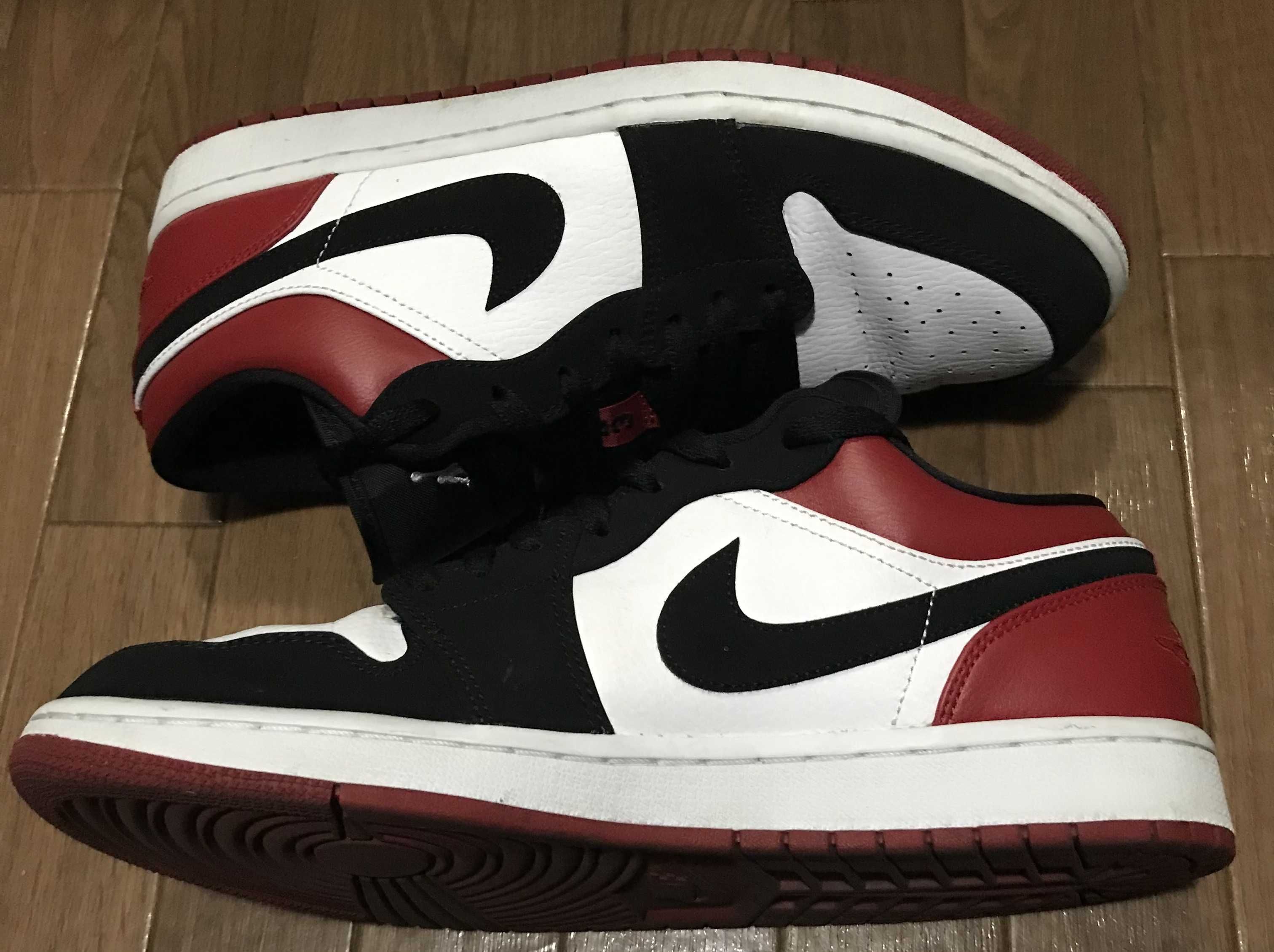Nike Air Jordan 1 Low "Black Toe"
