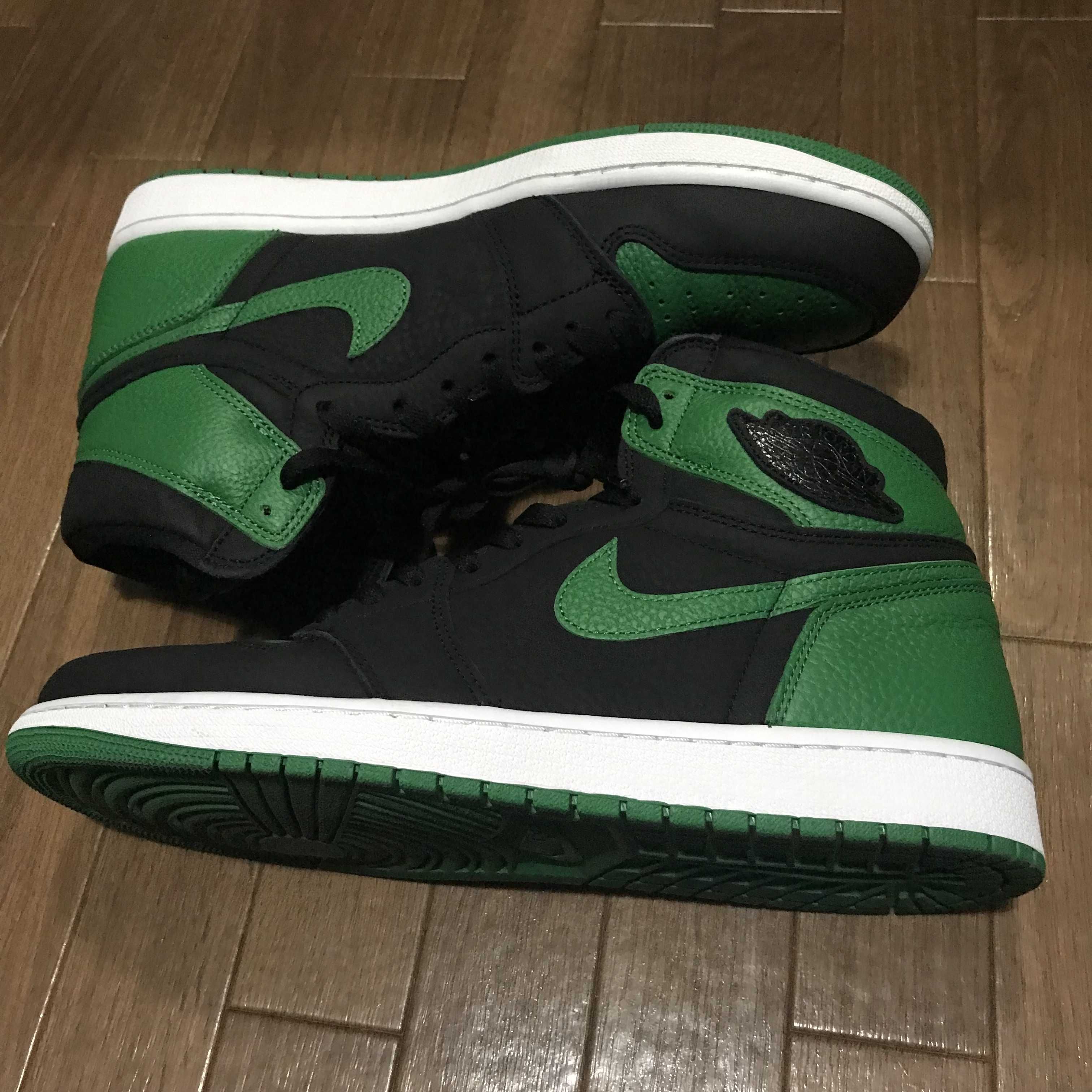 Nike Air Jordan 1 Retro High OG "Black/Pine Green" (2020)
