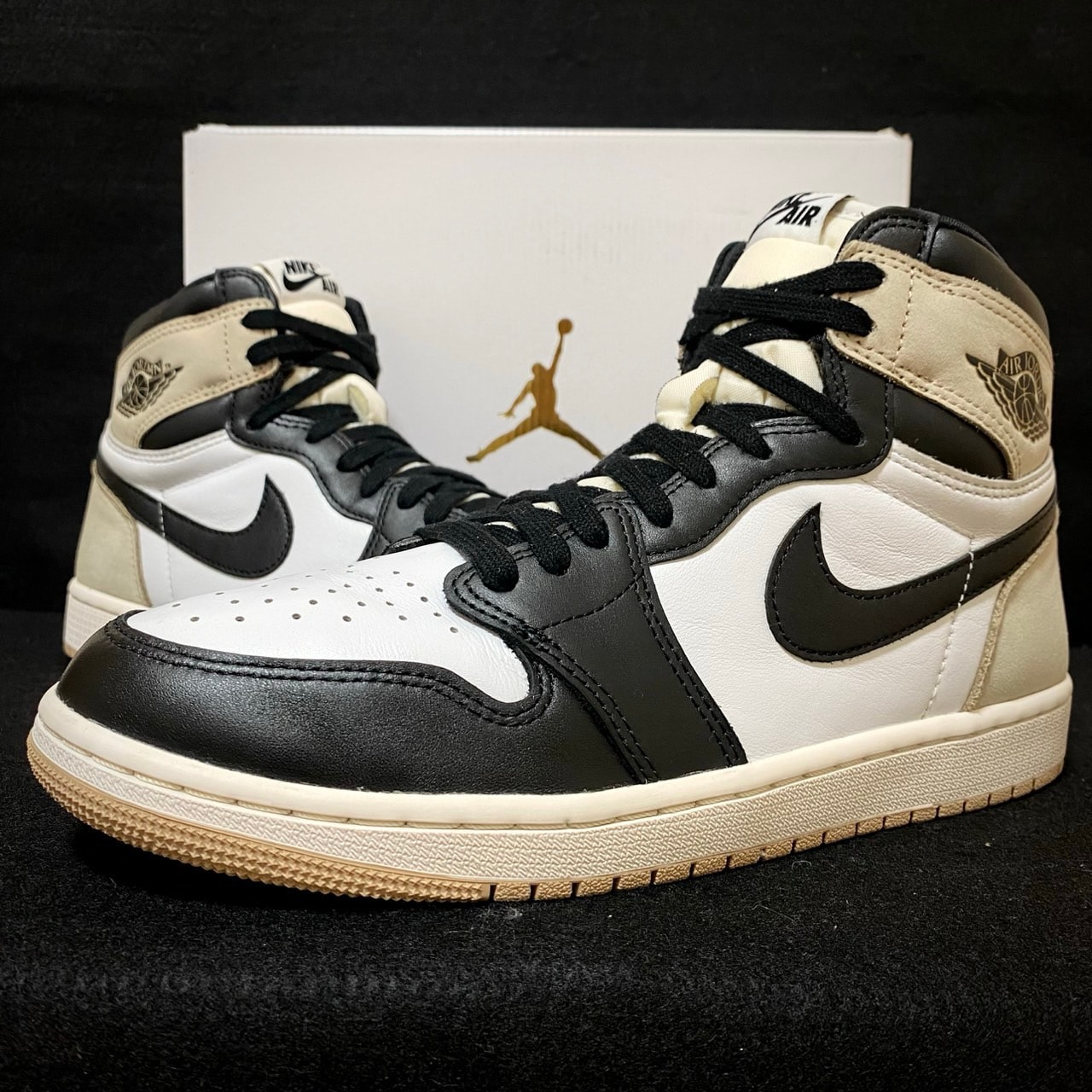Nike Women's Air Jordan 1 Retro High OG "Latte"
