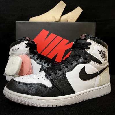 Nike Air Jordan 1 High OG "Bleached Coral"