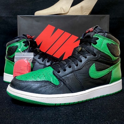 Nike Air Jordan 1 Retro High OG "Black/Pine Green" (2020)