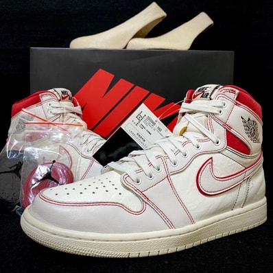 Nike Air Jordan 1 Retro High OG "Sail/University Red"