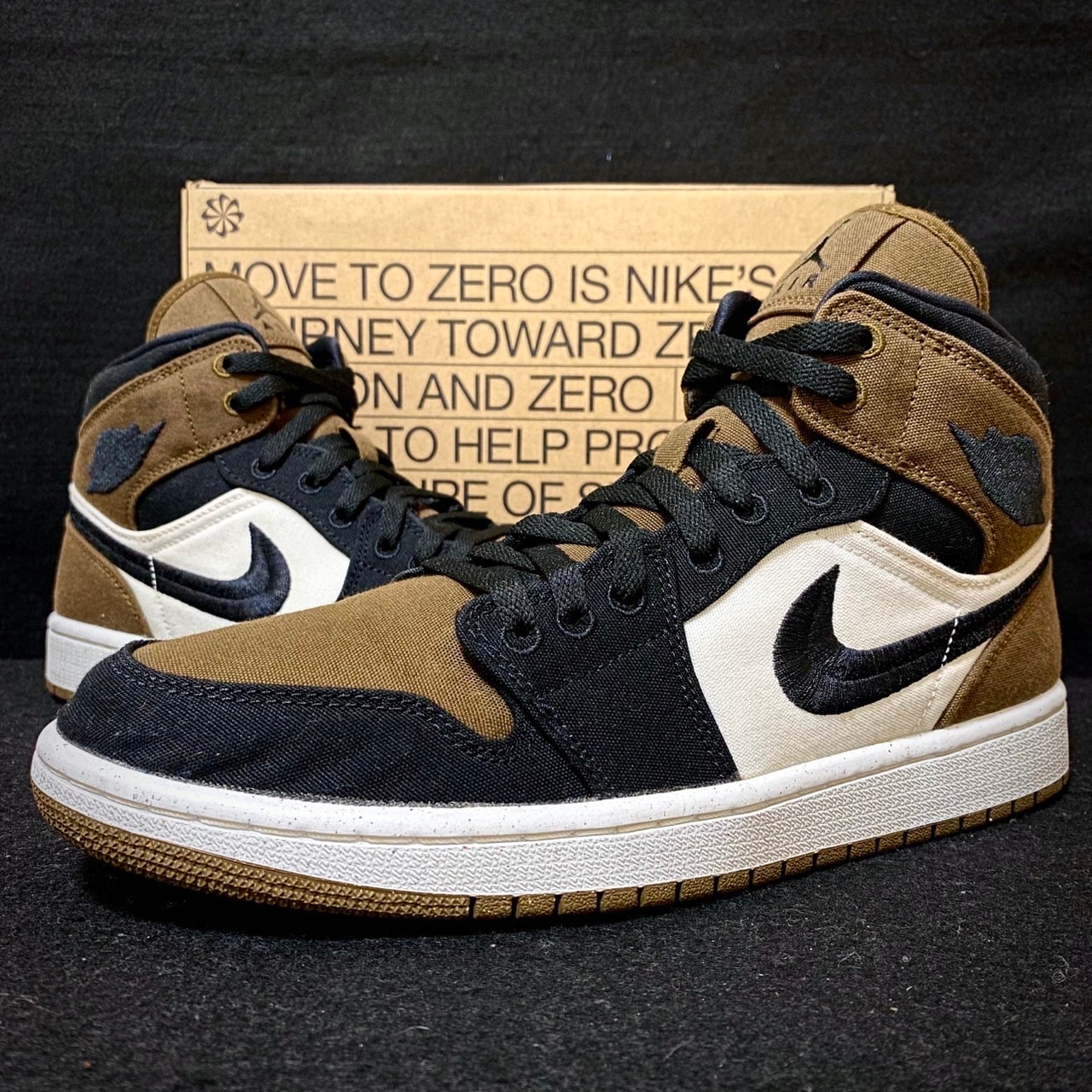 Nike Women's Air Jordan 1 Mid SE "Olive Toe"