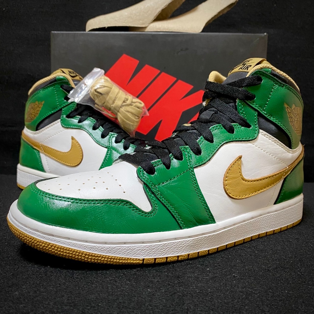 ナイキ エアジョーダン1 OG ハイ "セルティックス"