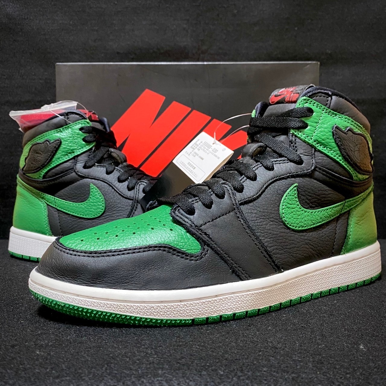 Nike Air Jordan 1 Retro High OG 