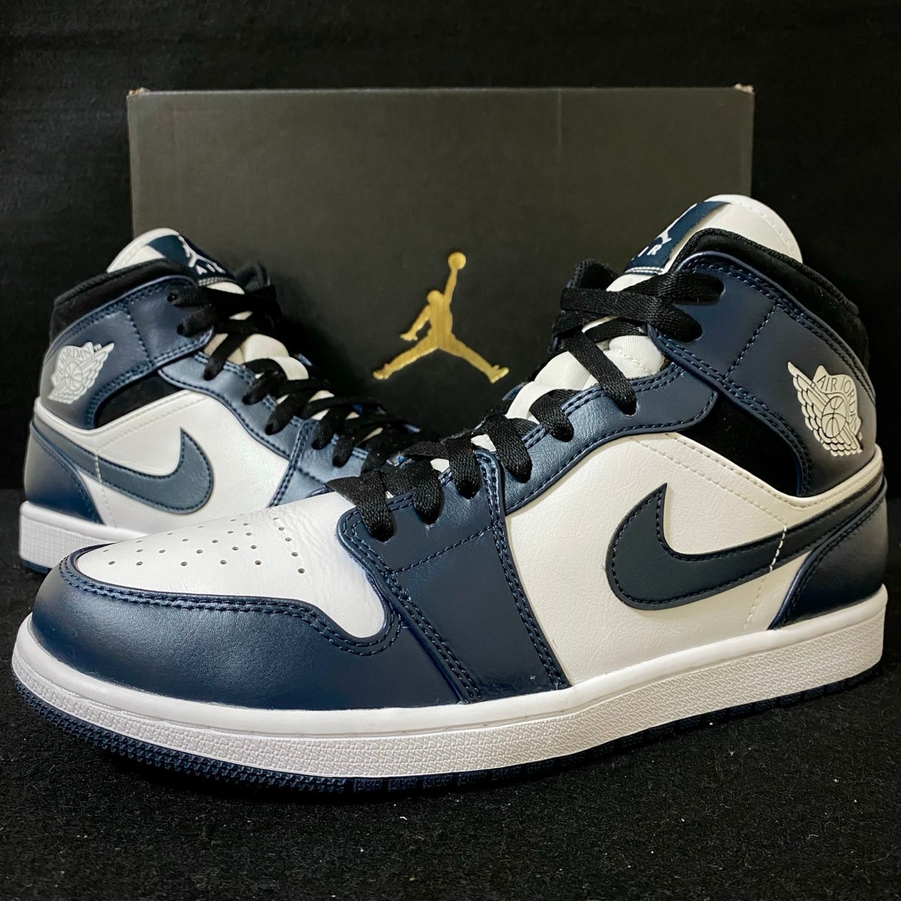 Nike Air Jordan 1 Mid "Dark Teal/Armory Navy"