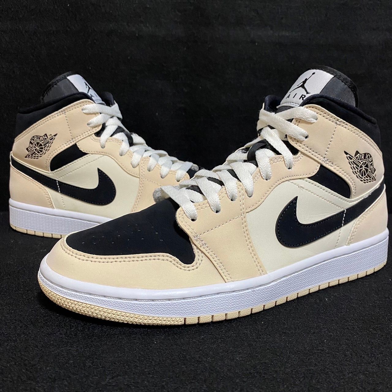 NIKE Women's AIR JORDAN 1 MID "GUAVA ICE"