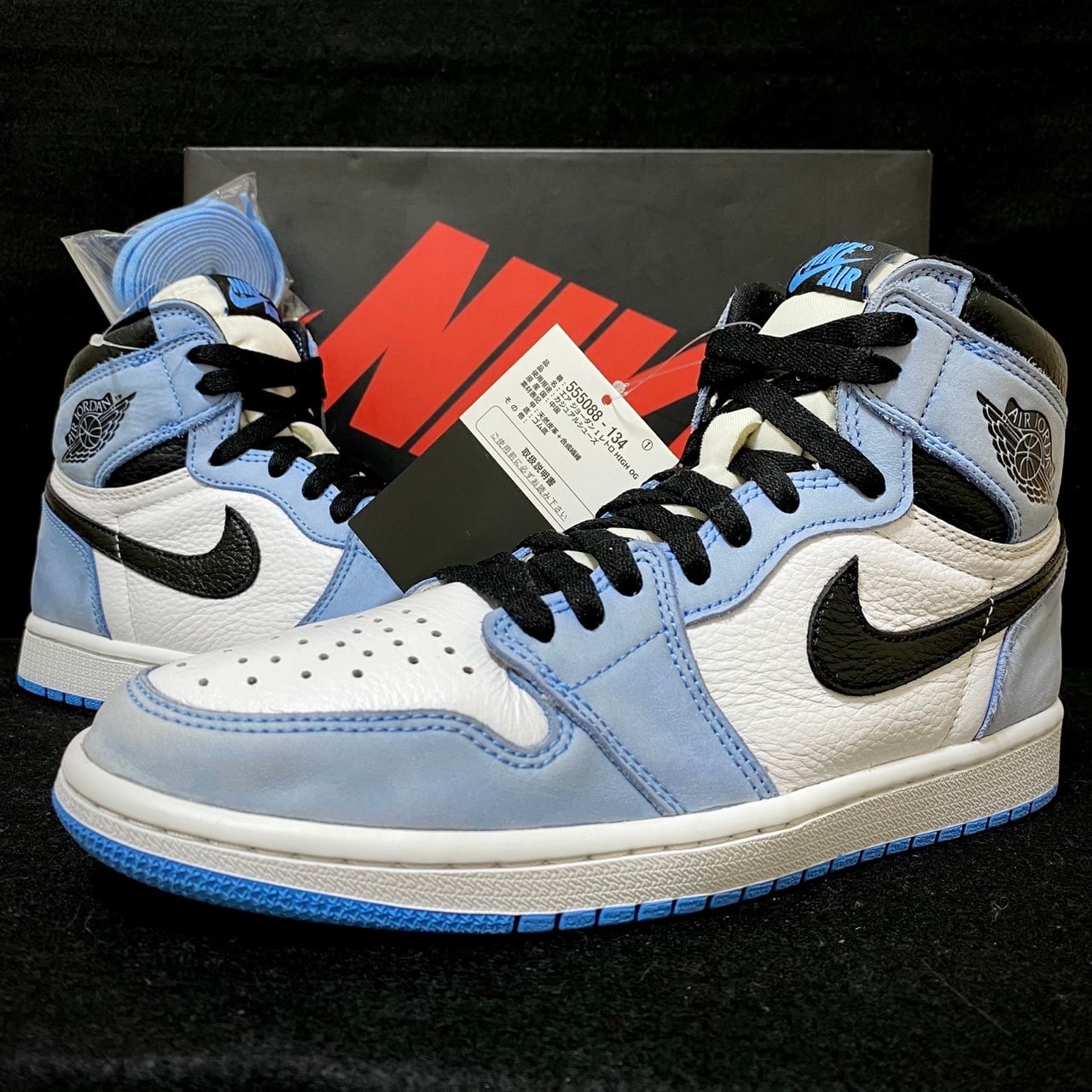 Nike Air Jordan 1 High OG "University Blue"