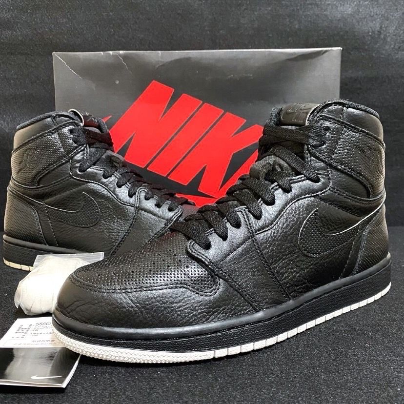 Nike Air Jordan 1 Retro High "Black Perforated"