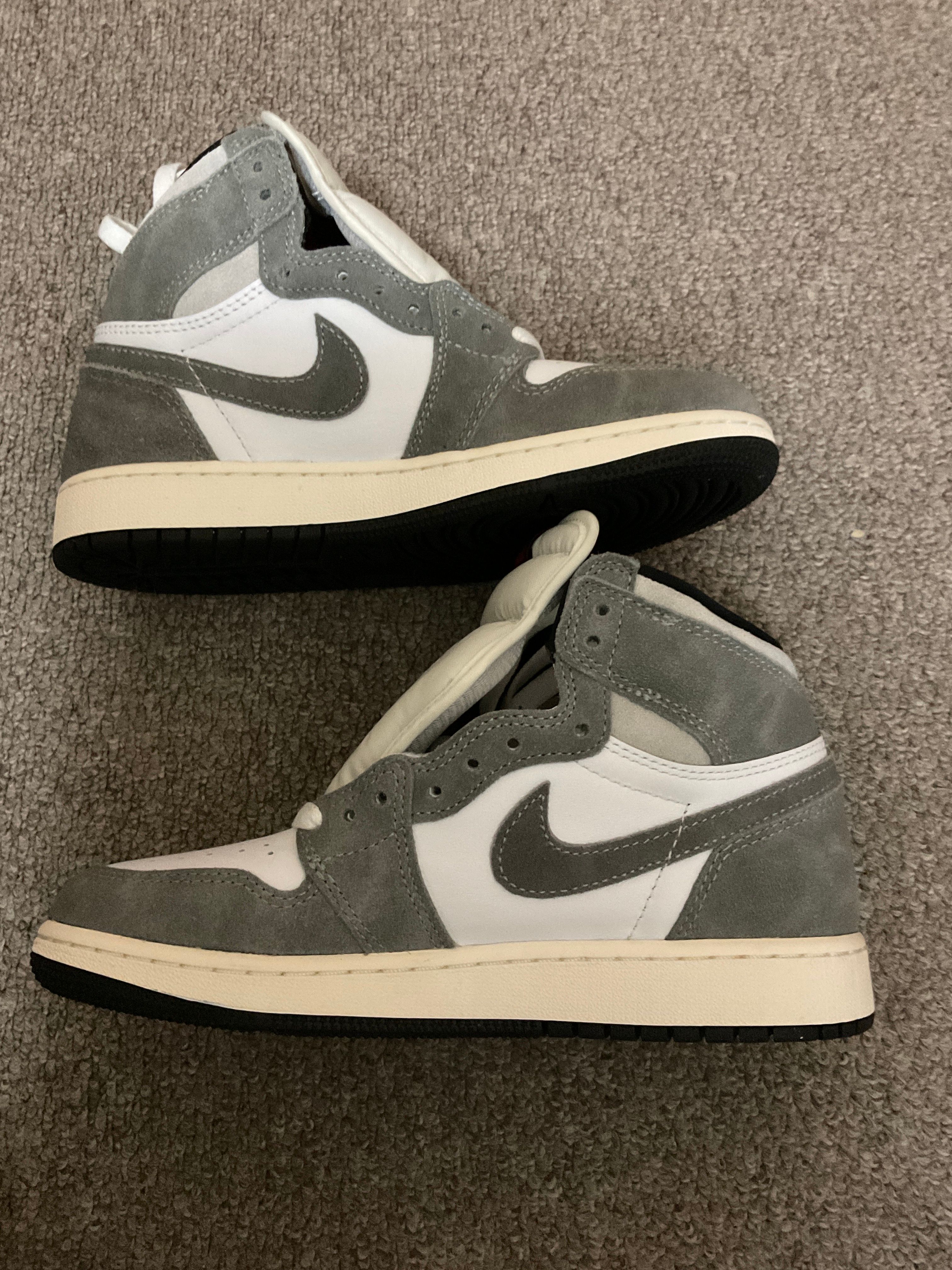 Nike GS Air Jordan 1 Retro High OG "Black and Smoke Grey"