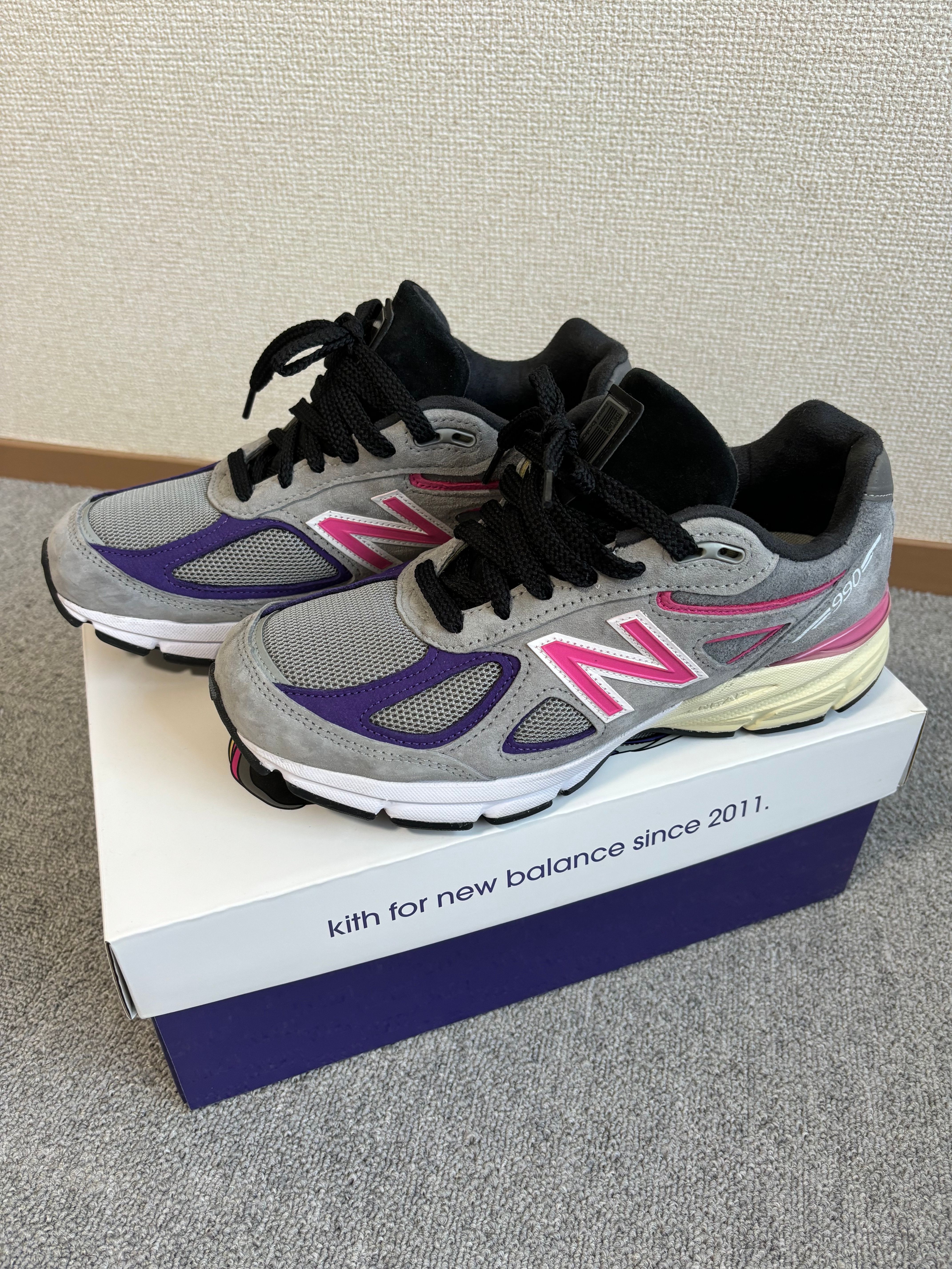 KITH × UNITED ARROWS & SONS × New Balance 990V4 "Smoked Pearl"