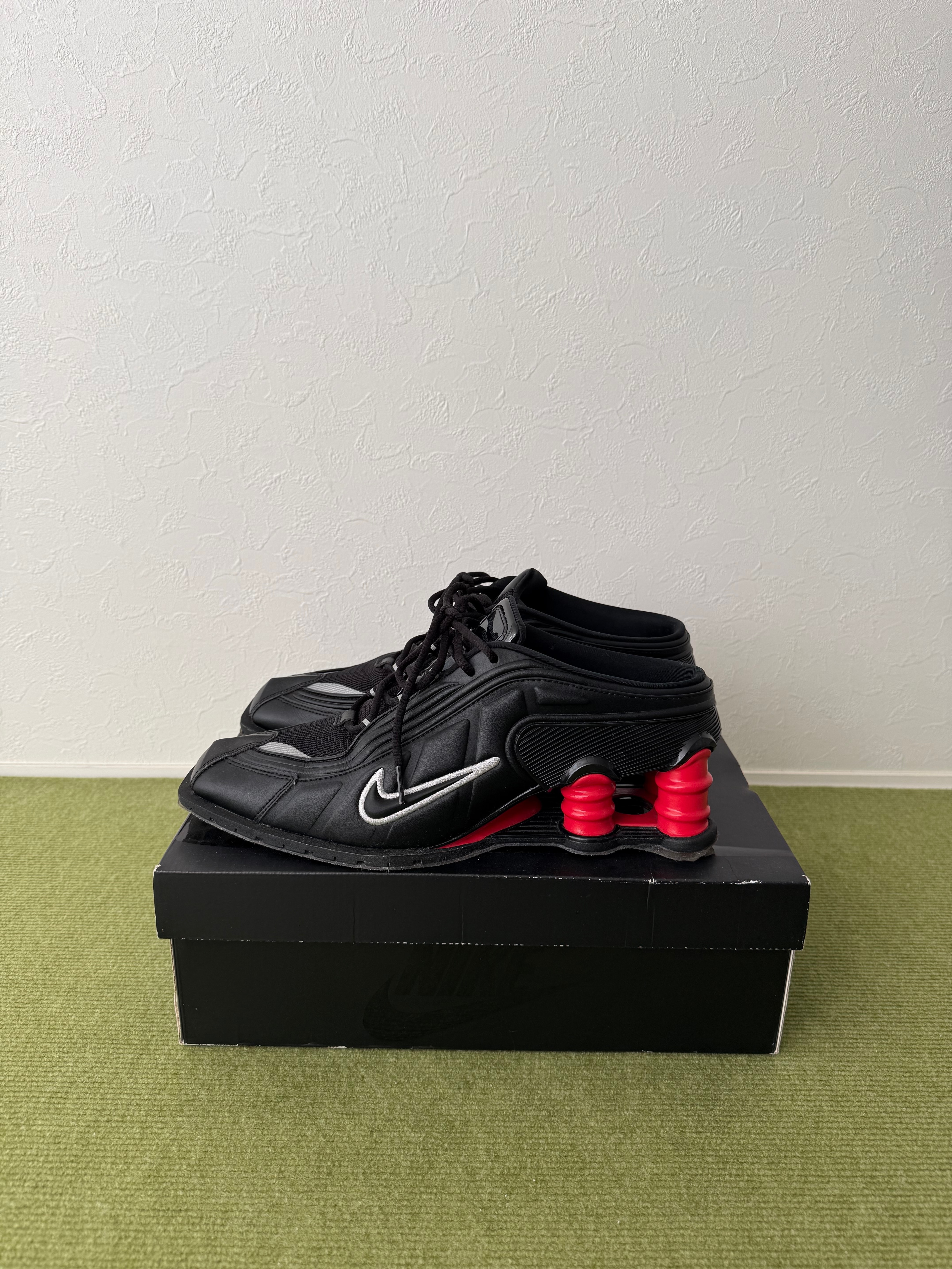 Martine Rose × Nike Women's Shox MR4 "Black/Metallic Silver Comet Red"