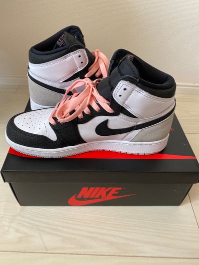 Nike GS Air Jordan 1 High OG "Bleached Coral"