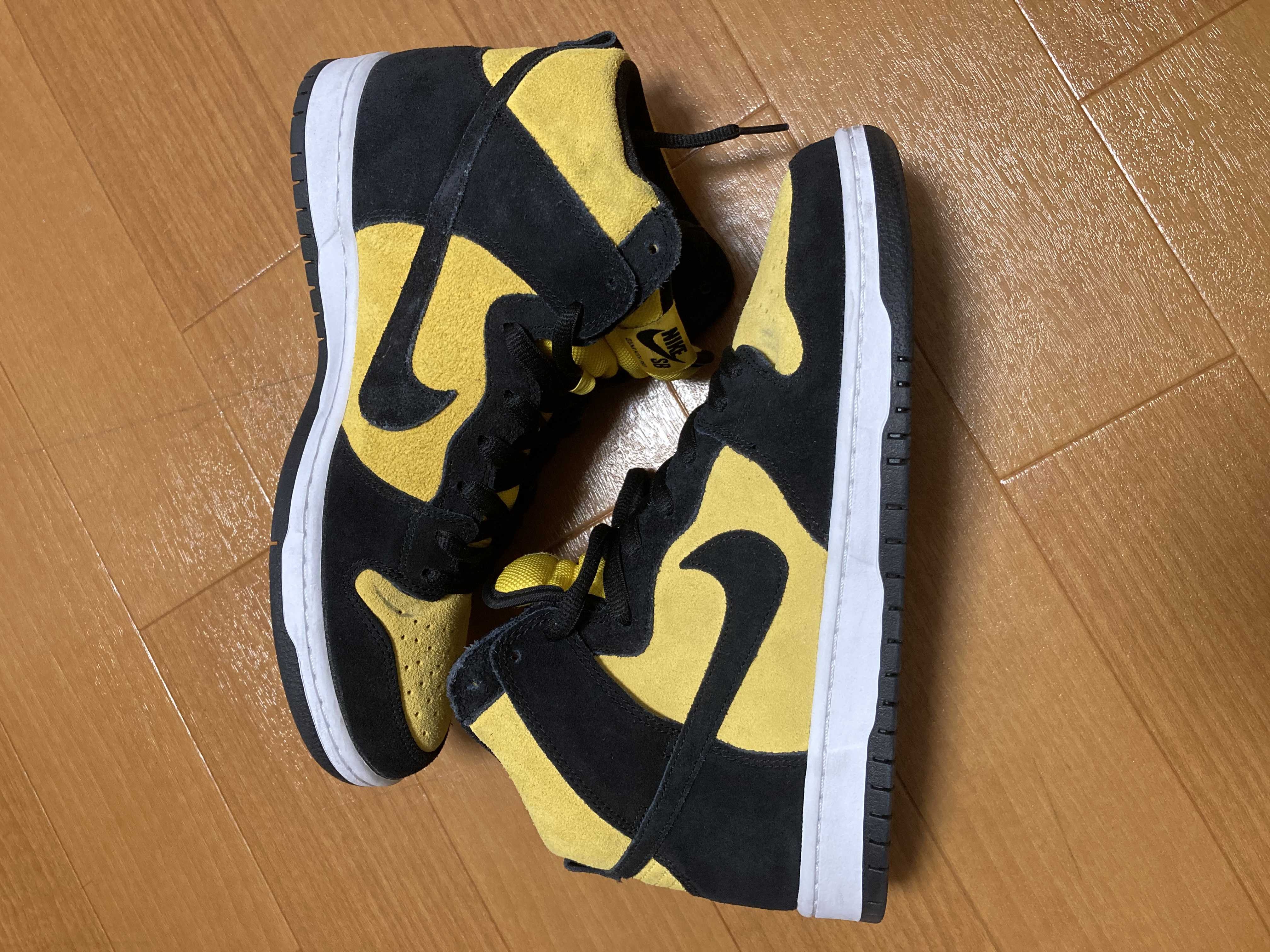 NIKE SB DUNK HIGH "MAIZE AND BLACK"