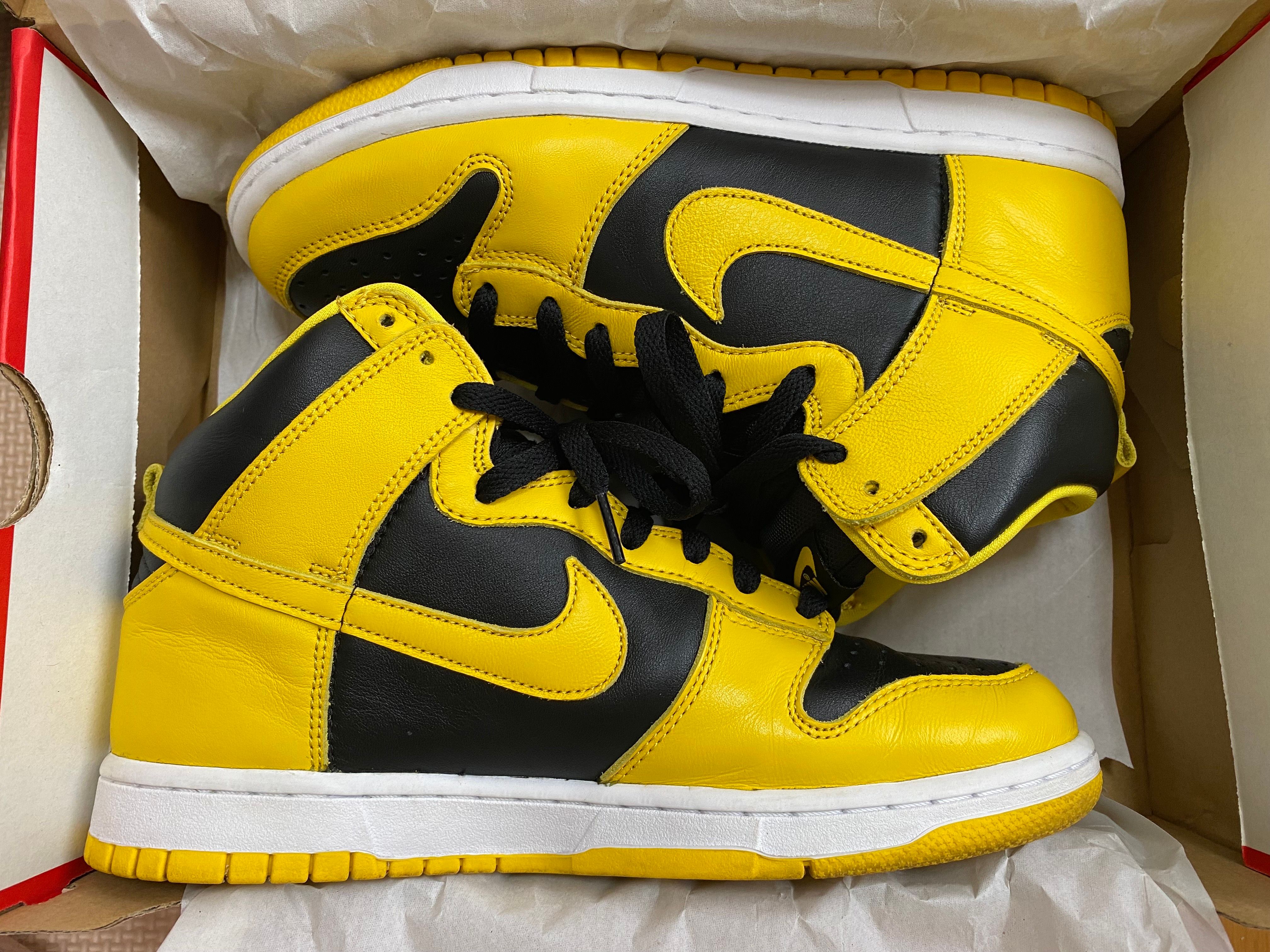 Nike Dunk High "Black/Varsity Maize"