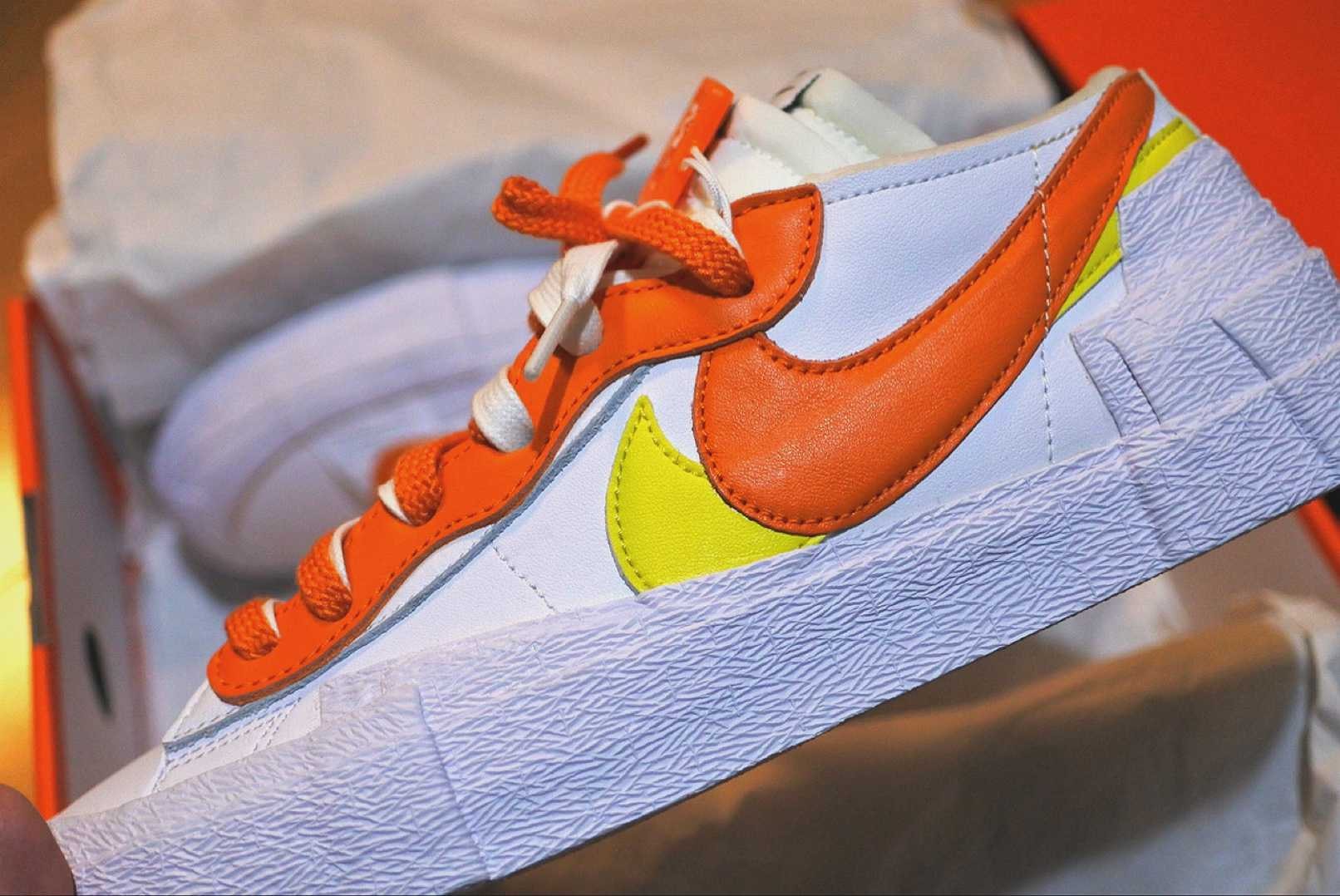 SACAI × NIKE BLAZER LOW "MAGMA ORANGE"