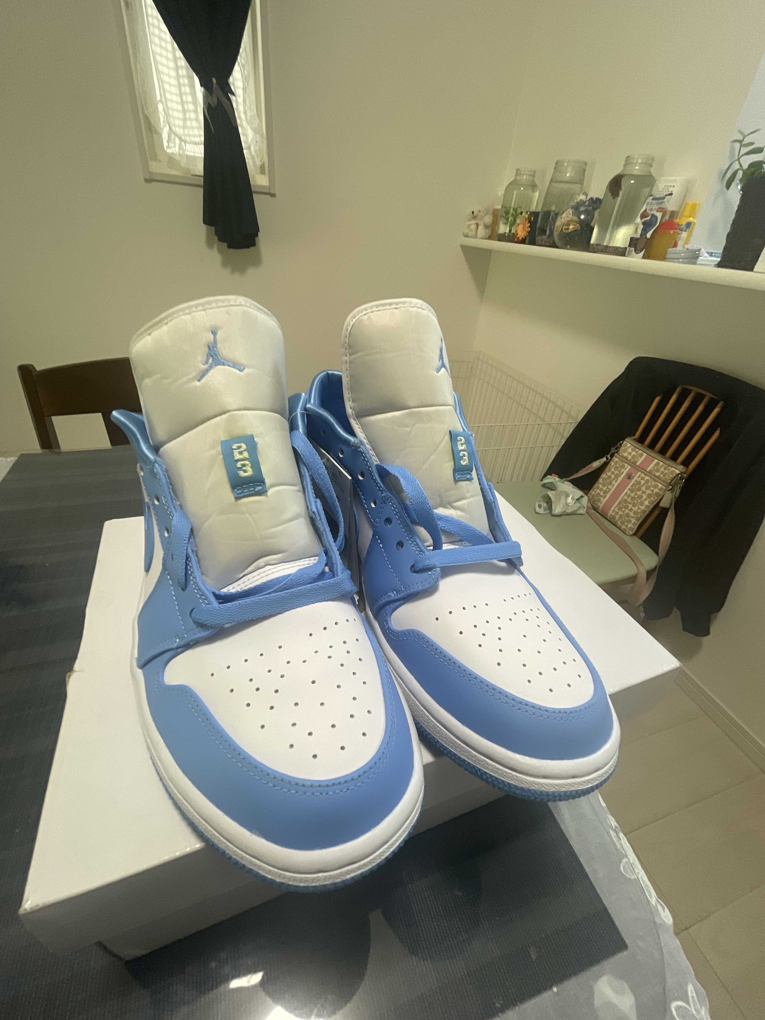 Nike Women's Air Jordan 1 Low "UNC"