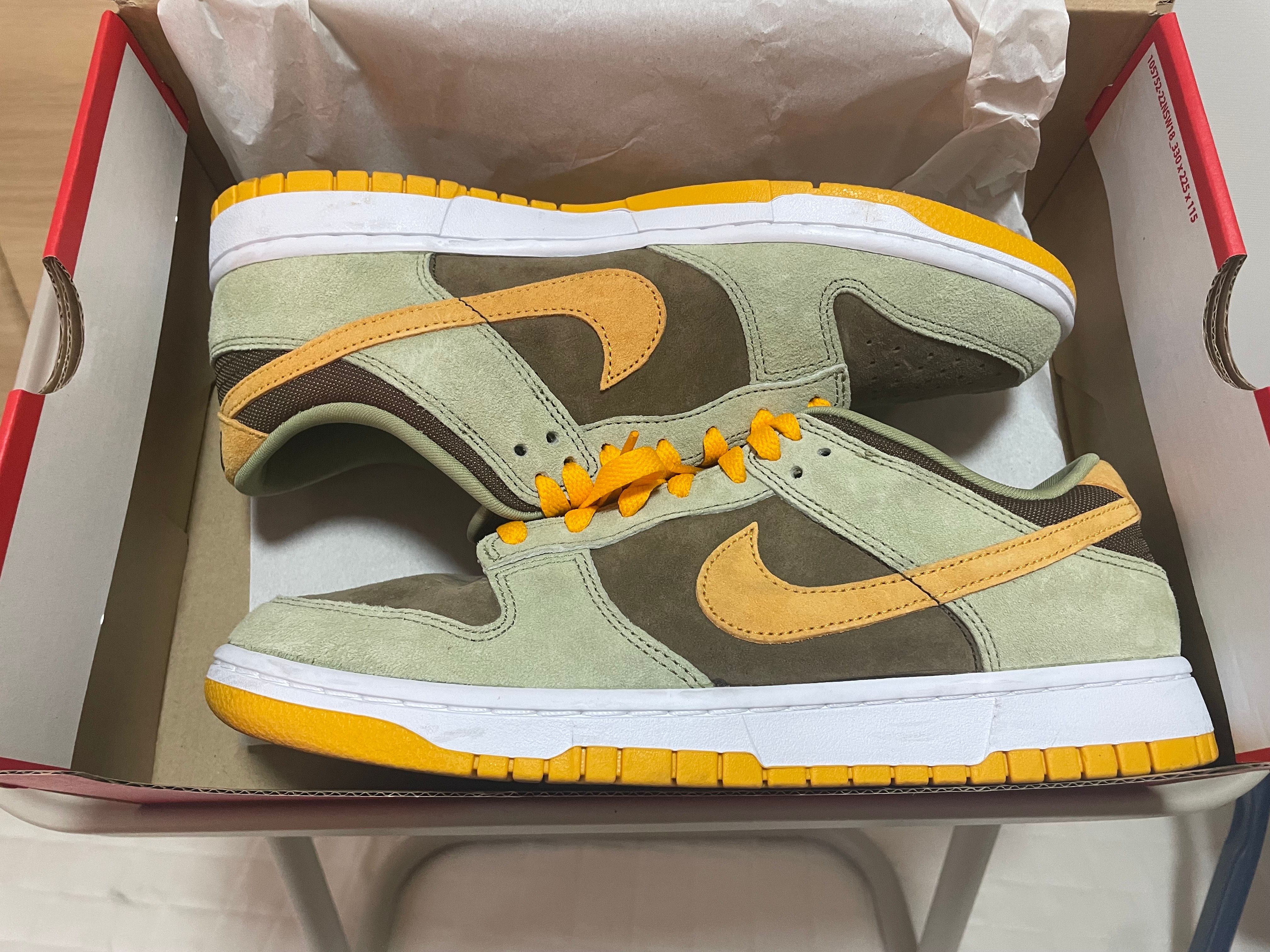 Nike Dunk Low SE "Dusty Olive"