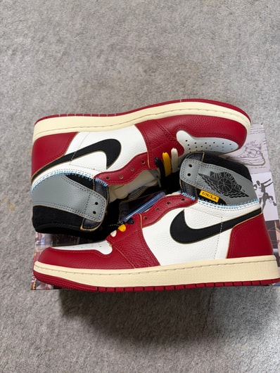 UNION × Nike Air Jordan 1 Retro High OG "Chicago/Shadow"