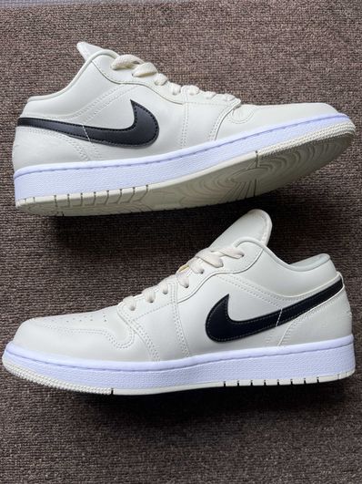 Nike WMNS Air Jordan 1 Low